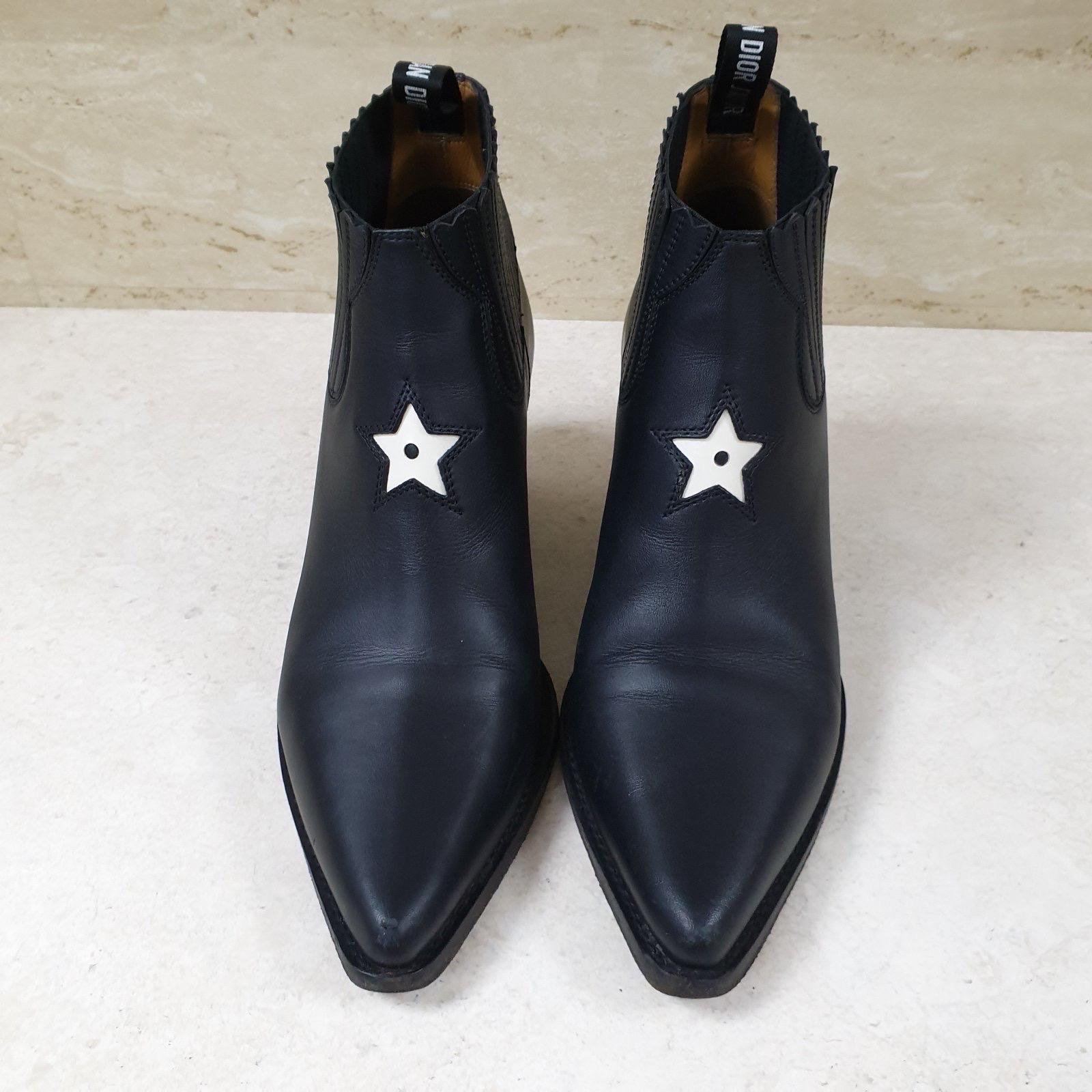 CHRISTIAN DIOR Star Leather Western Boots In Good Condition For Sale In Krakow, PL