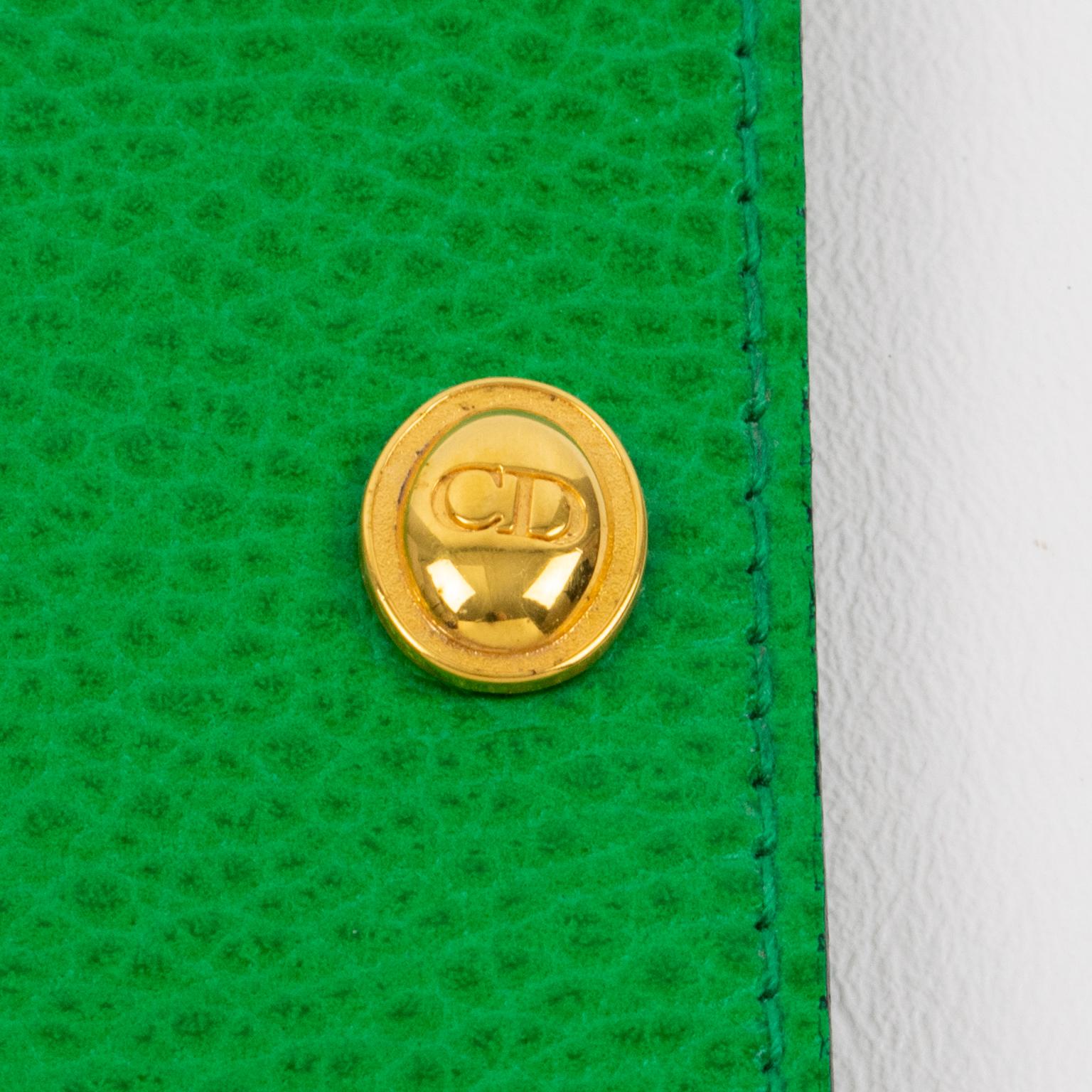 Portarretratos plegable de viaje de doble vista de piel cosida Christian Dior finales del siglo XX en venta