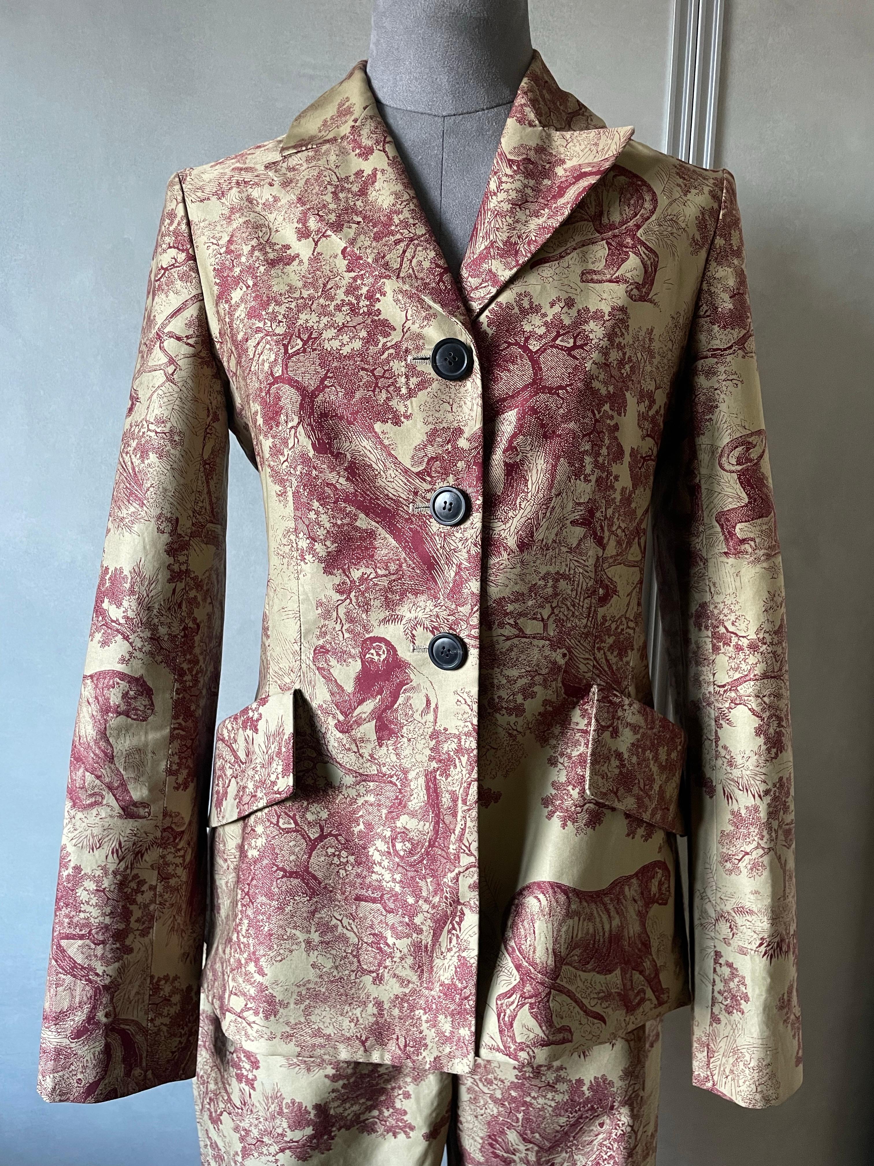 Donna CHRISTIAN DIOR Abito pantaloni e giacca modello Bar toile de jouy in vendita