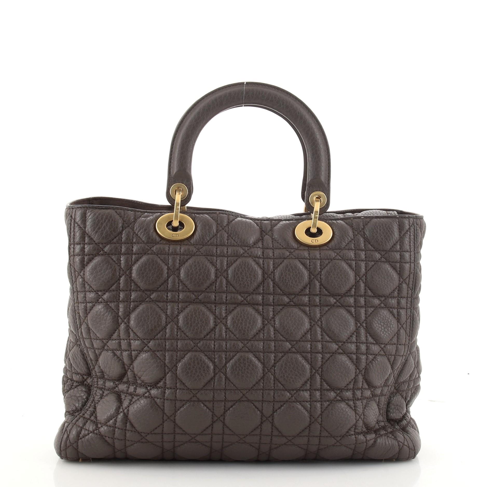 Christian Dior Supple Lady Dior Tasche Cannage Gestepptes Leder Groß im Zustand „Gut“ in NY, NY