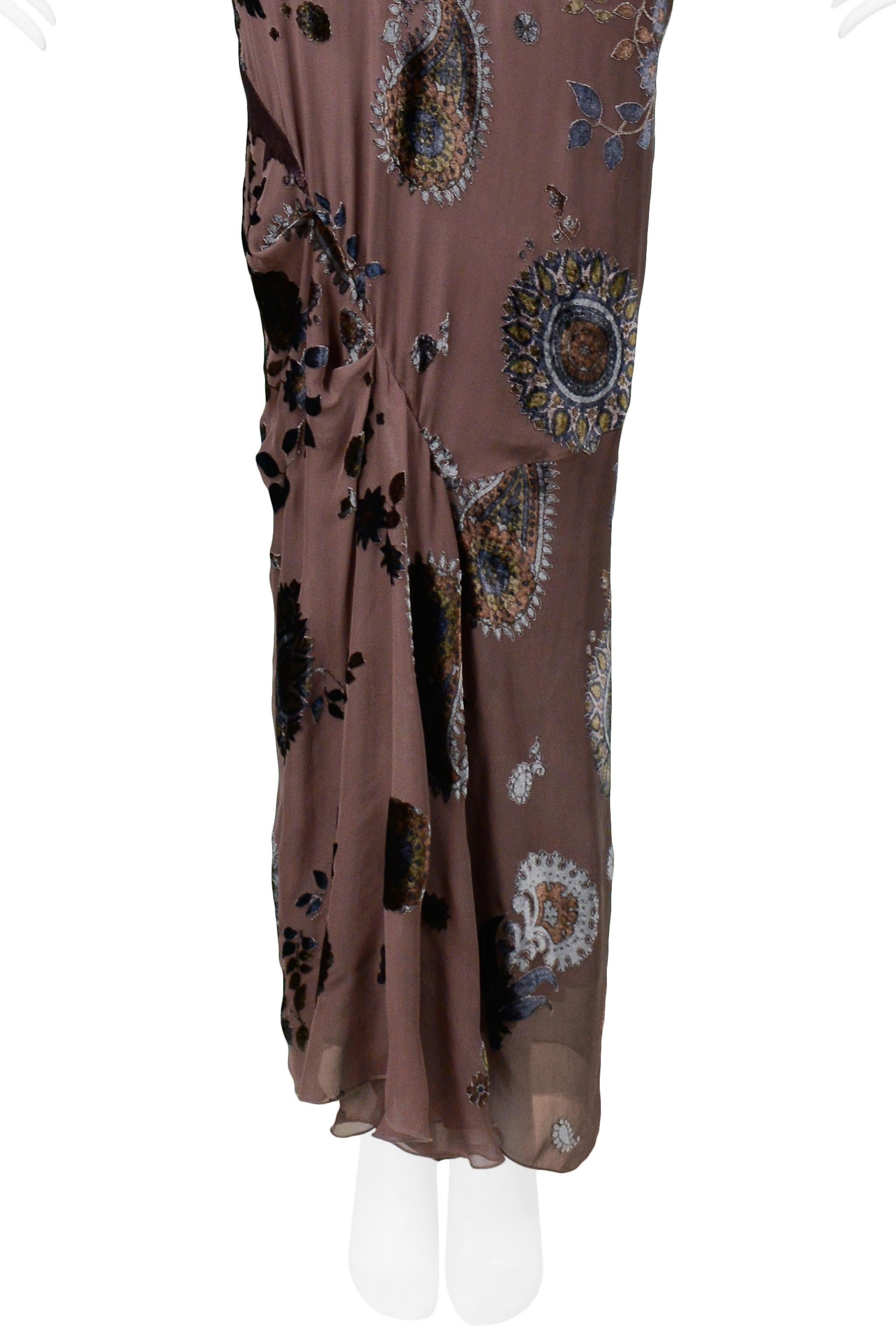 Devore-Kleid aus Samt mit Blumenmuster von Christian Dior in Taupe 2005 im Angebot 3