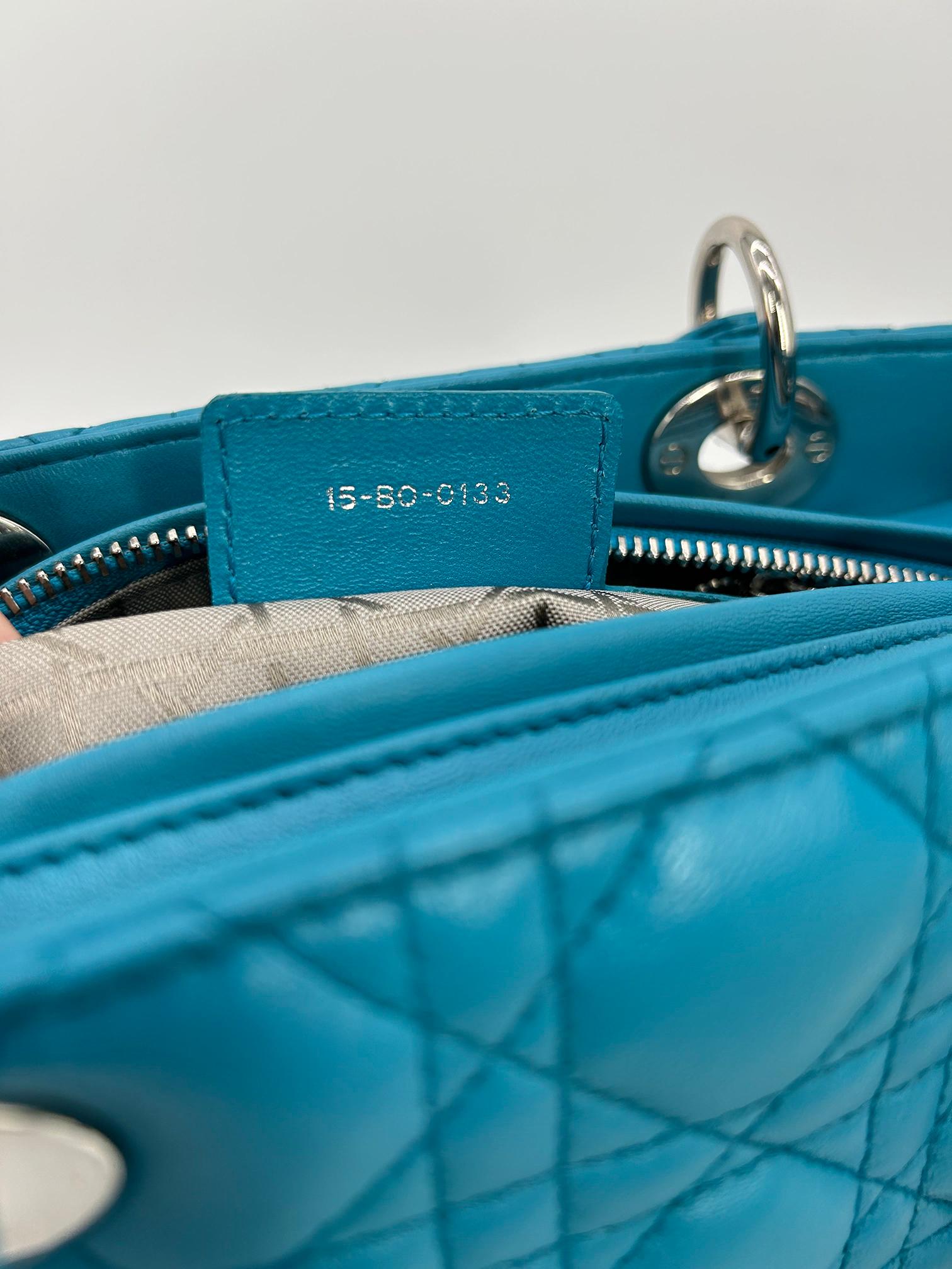 Christian Dior Teal Cannage Medium Lady Dior Cannage Tasche aus Leder in Blau im Angebot 8