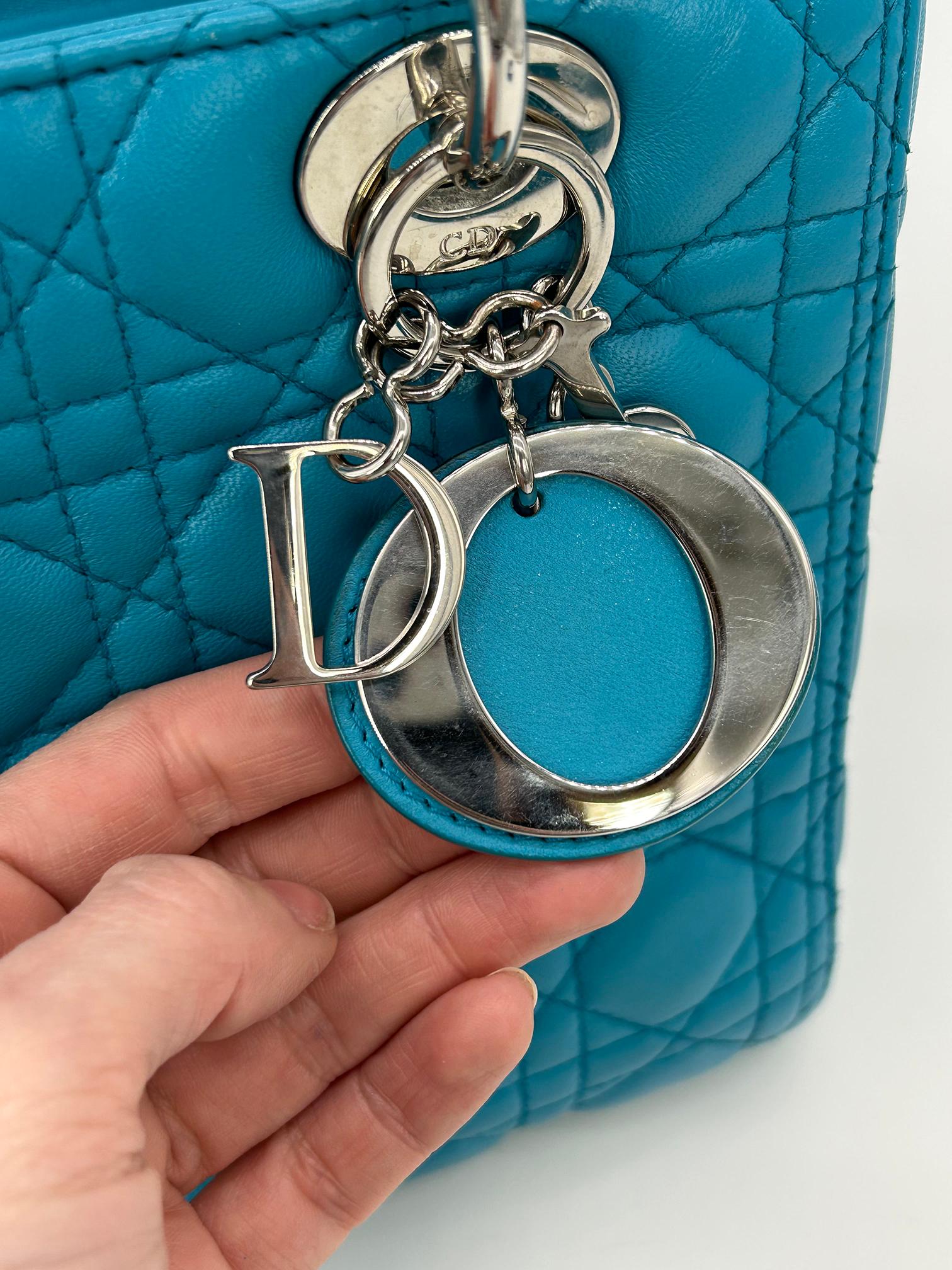 Christian Dior Teal Cannage Medium Lady Dior Cannage Tasche aus Leder in Blau im Angebot 3