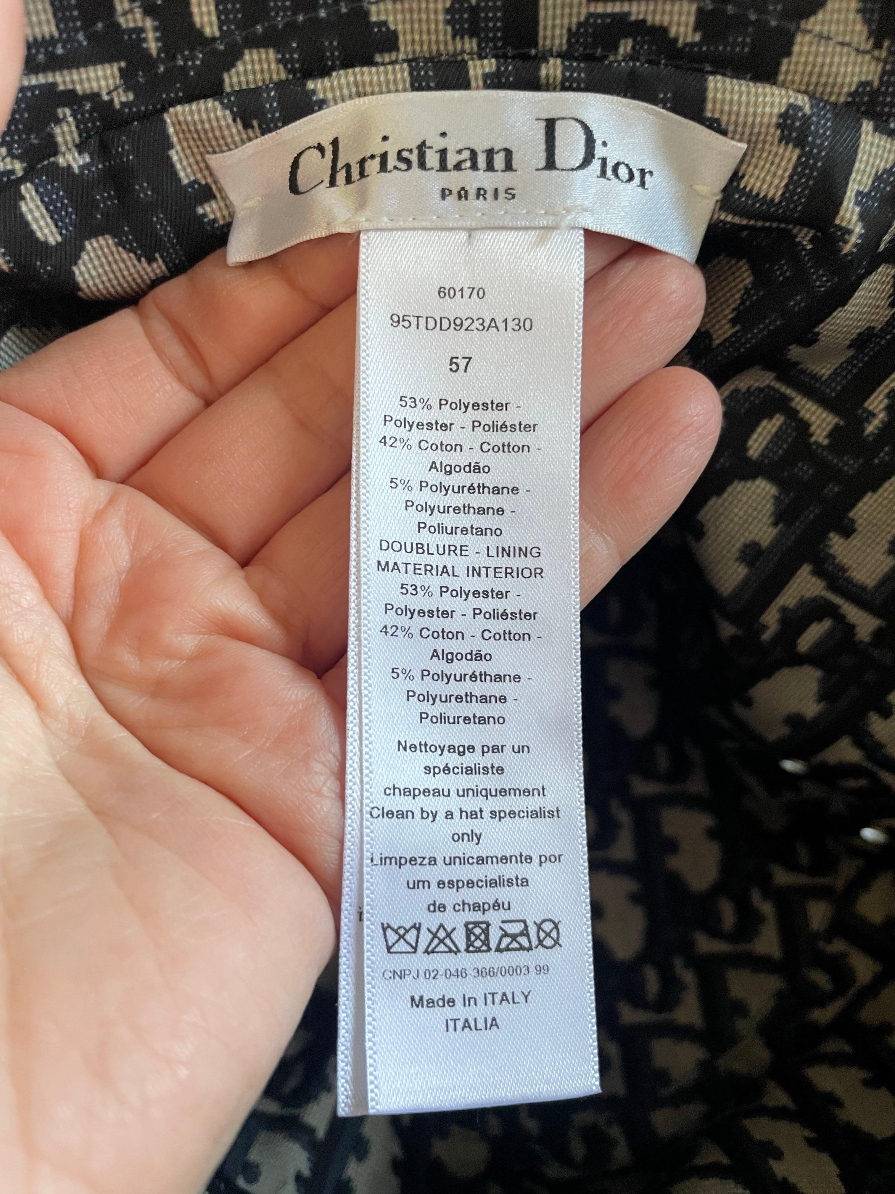 Nero Christian Dior Cappelli Teddy Bob con monogramma obliquo in vendita