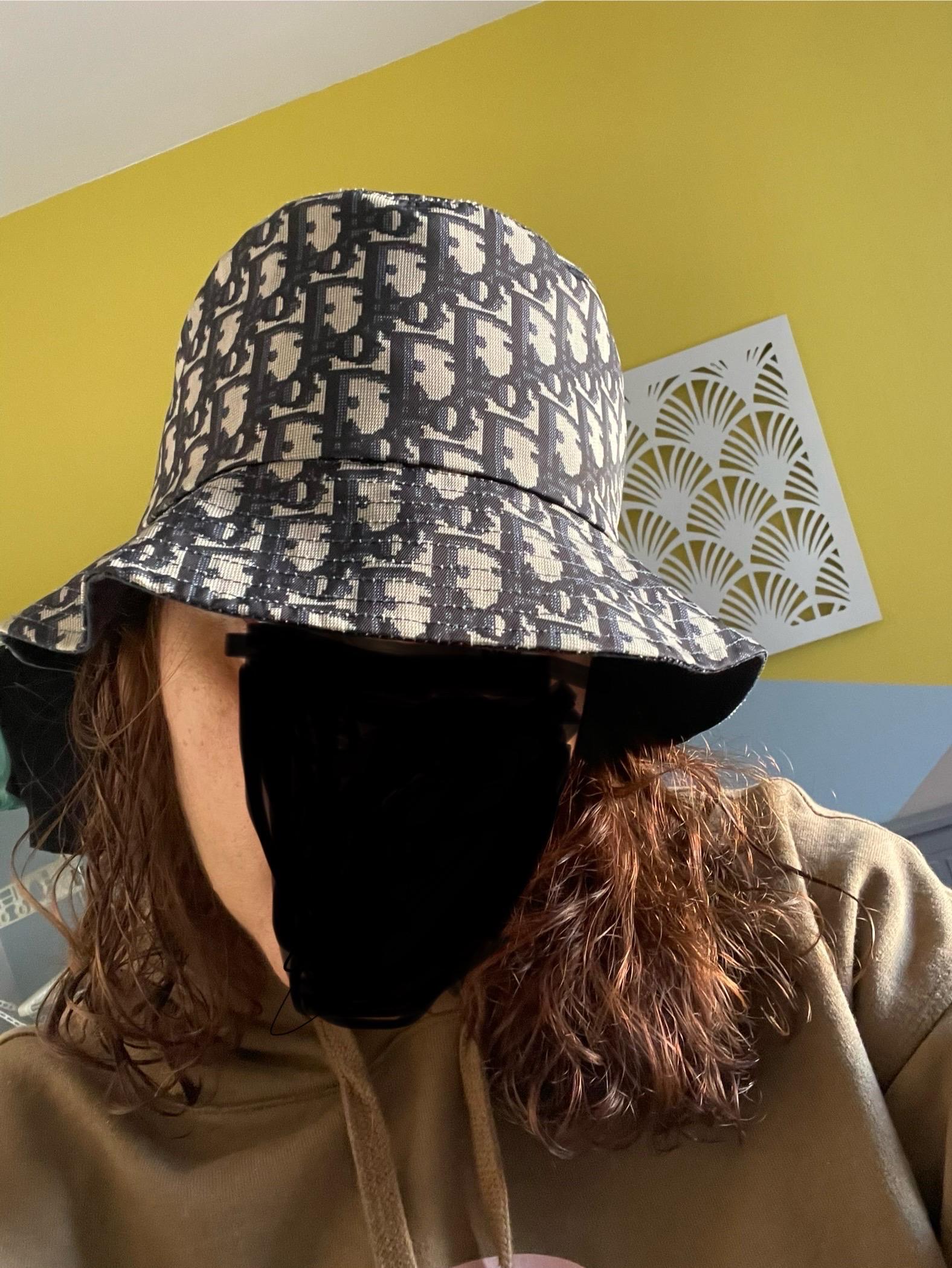 Christian Dior Cappelli Teddy Bob con monogramma obliquo in vendita 1