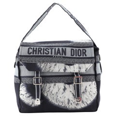 Christian Dior - Sac de messager de campagne Dior en toile brodée tie-dye