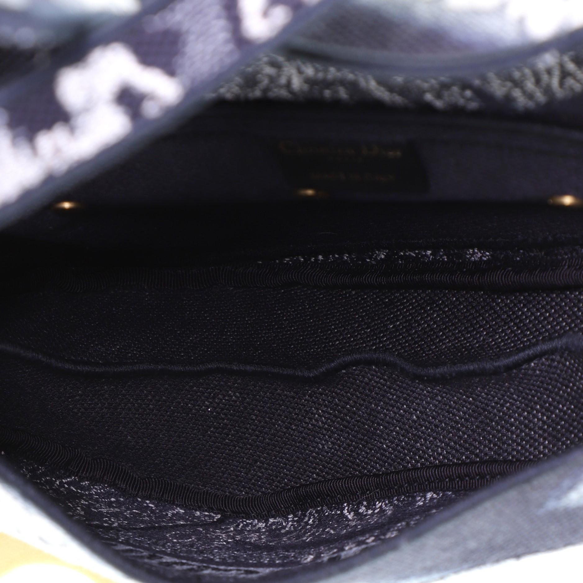 Sac à main Christian Dior Tie Dye Saddle Bag en toile brodée Moyen 1