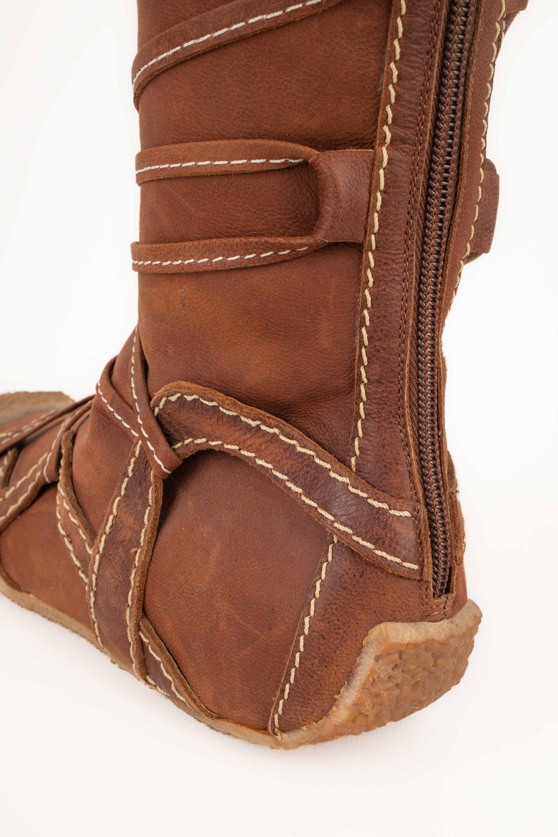 Christian Dior Topstitched Brown Leather Boots, 2002 For Sale 4