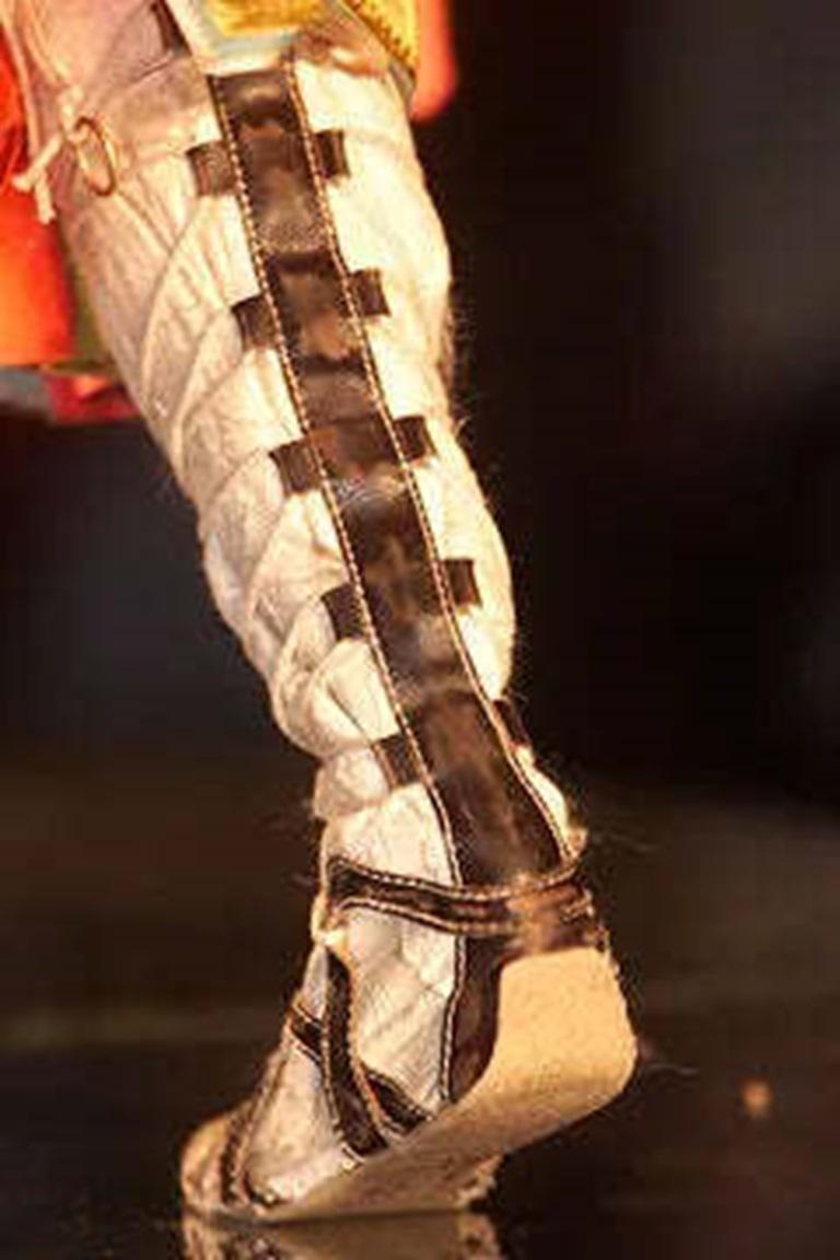 Christian Dior Topstitched Brown Leather Boots, 2002 In Good Condition For Sale In SAINT-OUEN-SUR-SEINE, FR