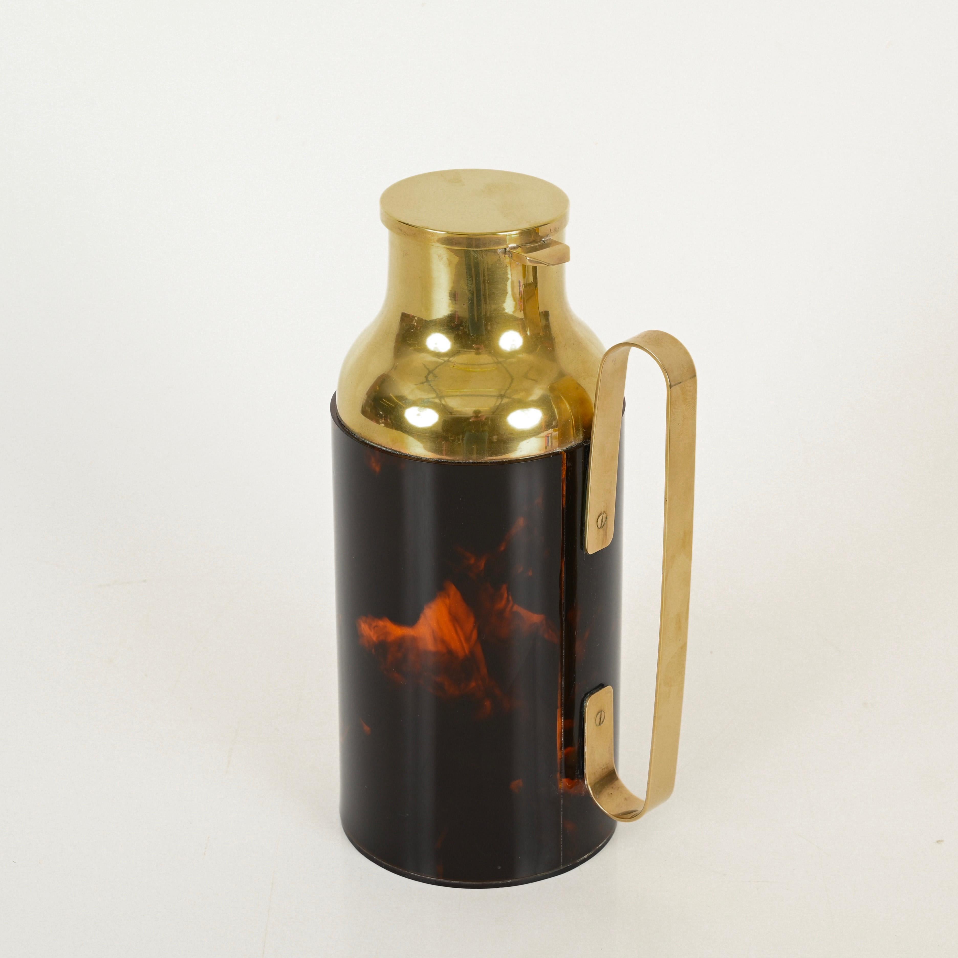 Christian Dior  Caraffa termos in lucite e ottone effetto tartaruga, Italia 1970 in vendita 4