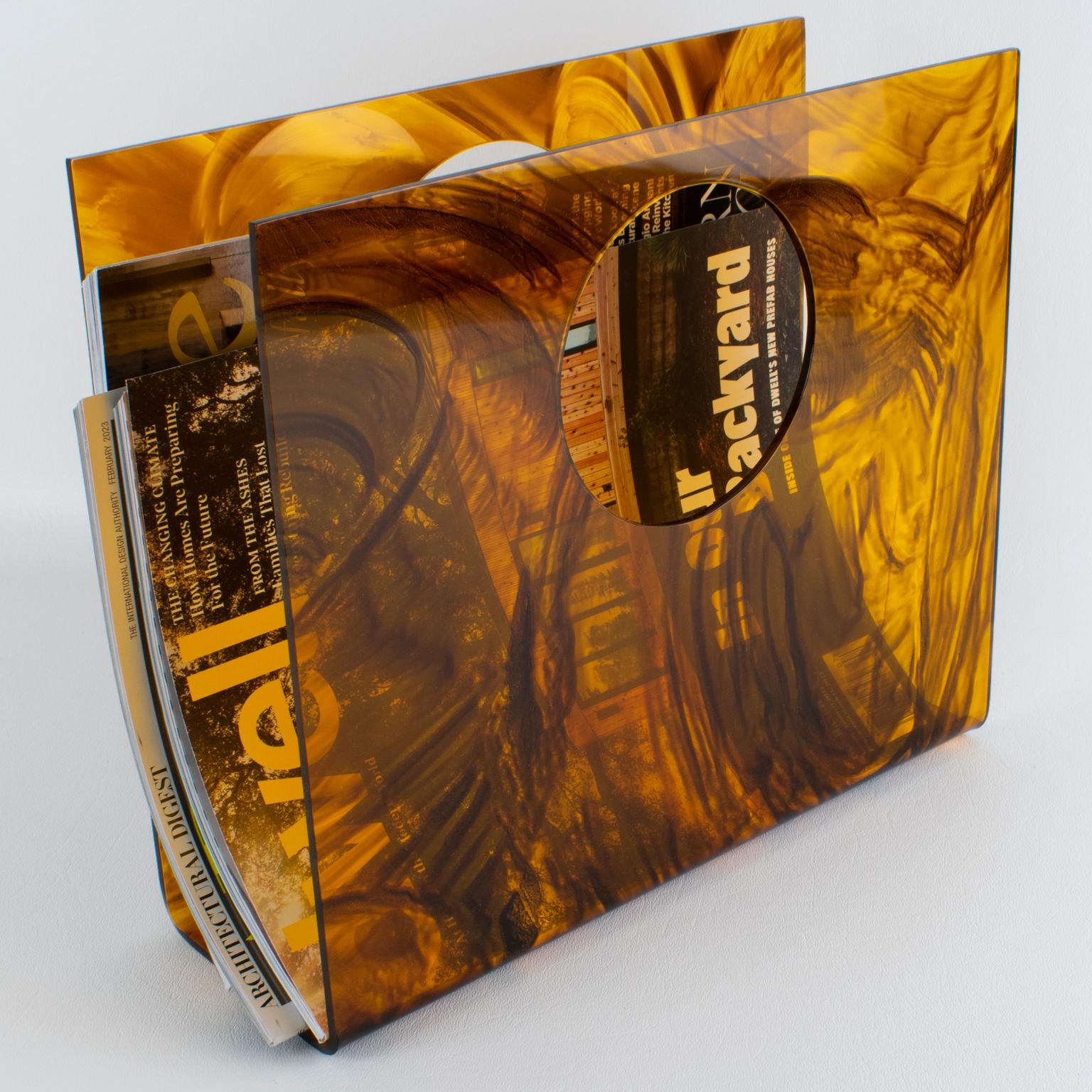 Christian Dior Tortoiseshell Lucite Magazine Holder Rack, circa 1970 In Excellent Condition For Sale In Atlanta, GA