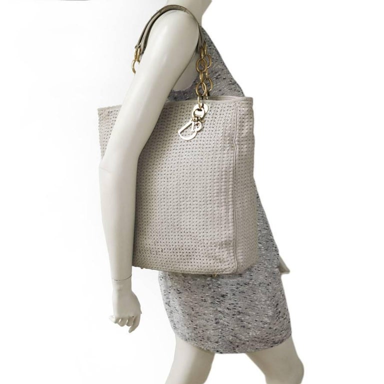 CHRISTIAN DIOR Tote Bag in Beige Leather For Sale at 1stdibs