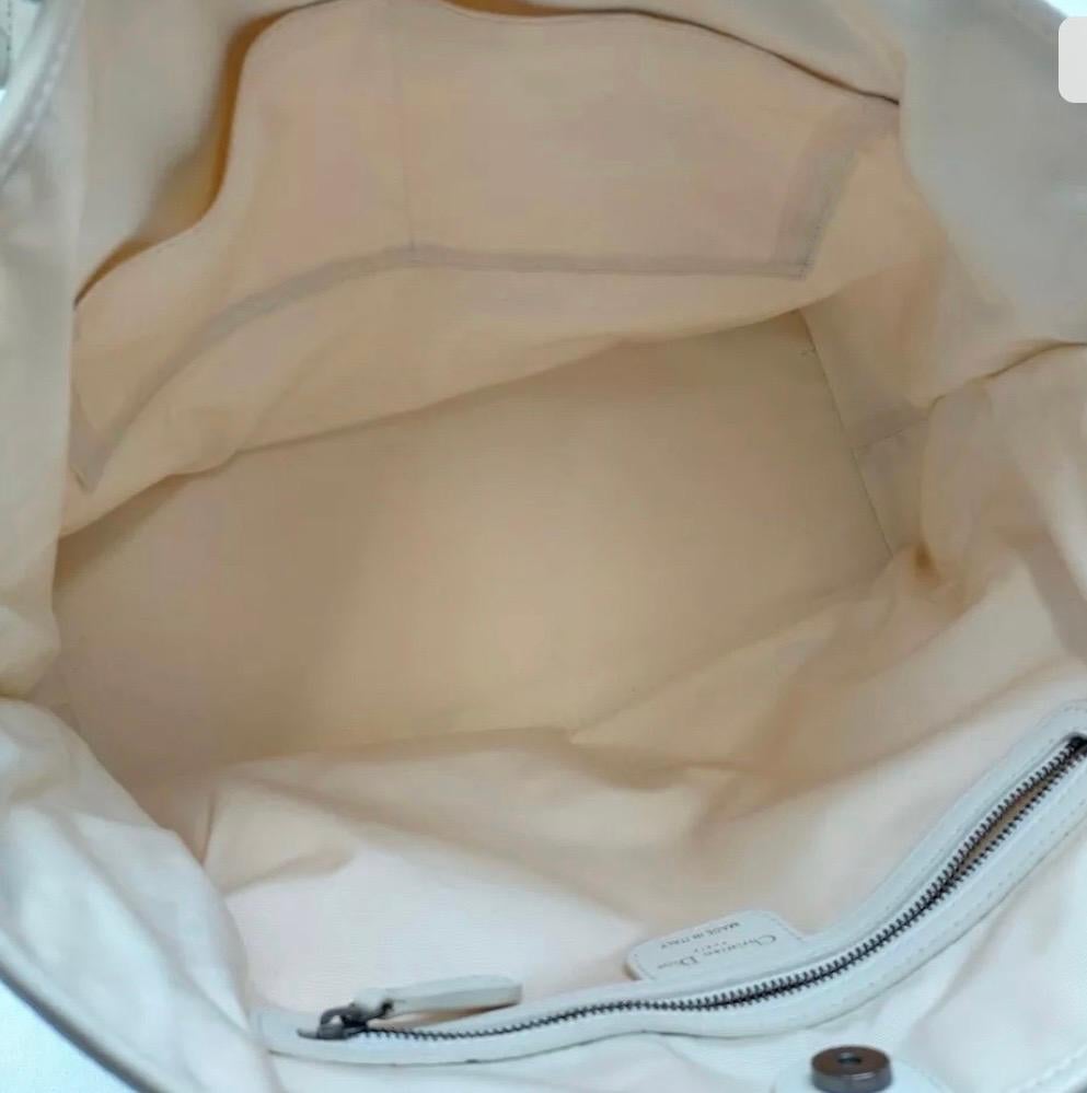 Blanc Christian  Fourre-tout Dior  Sac en toile blanche avec logo,  Moyen  en vente