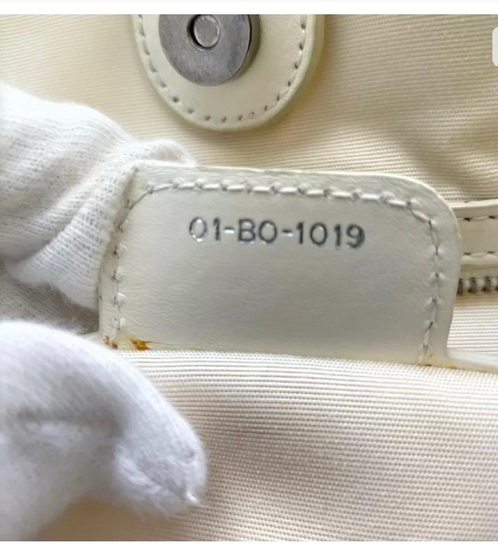 Christiane  Dior Tote Einkaufstasche  Tasche aus weißem Segeltuch mit Logo,  Mittel  Damen im Angebot