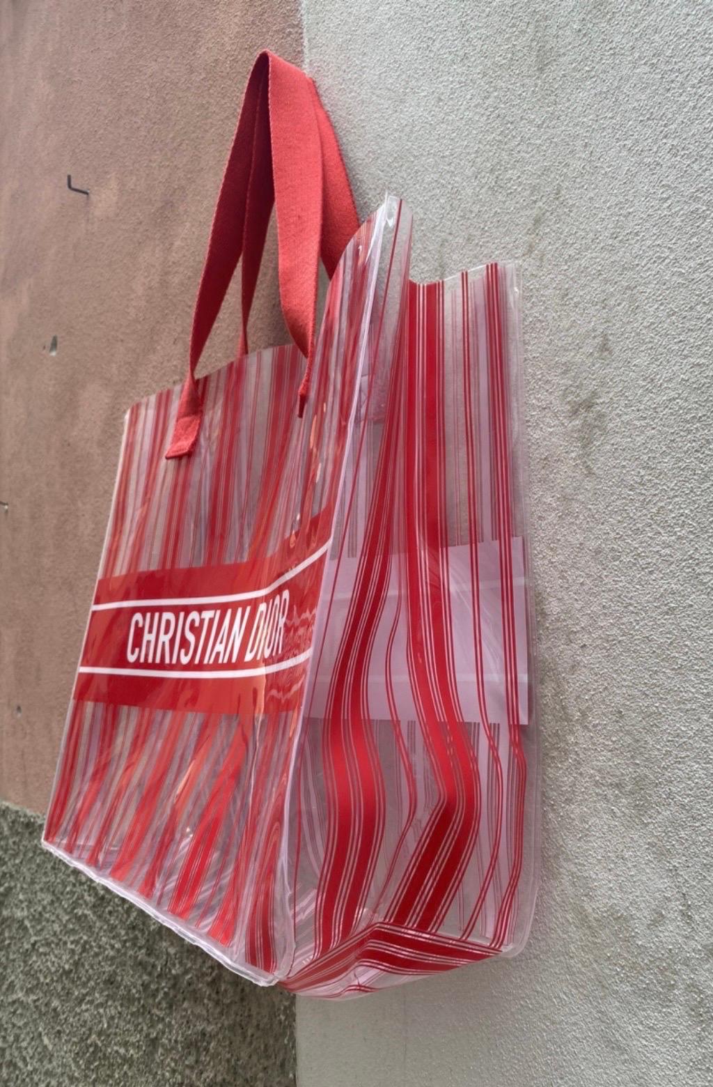 Sac shopping Christian Dior trasparent à rayures rouges Bon état à Carnate, IT
