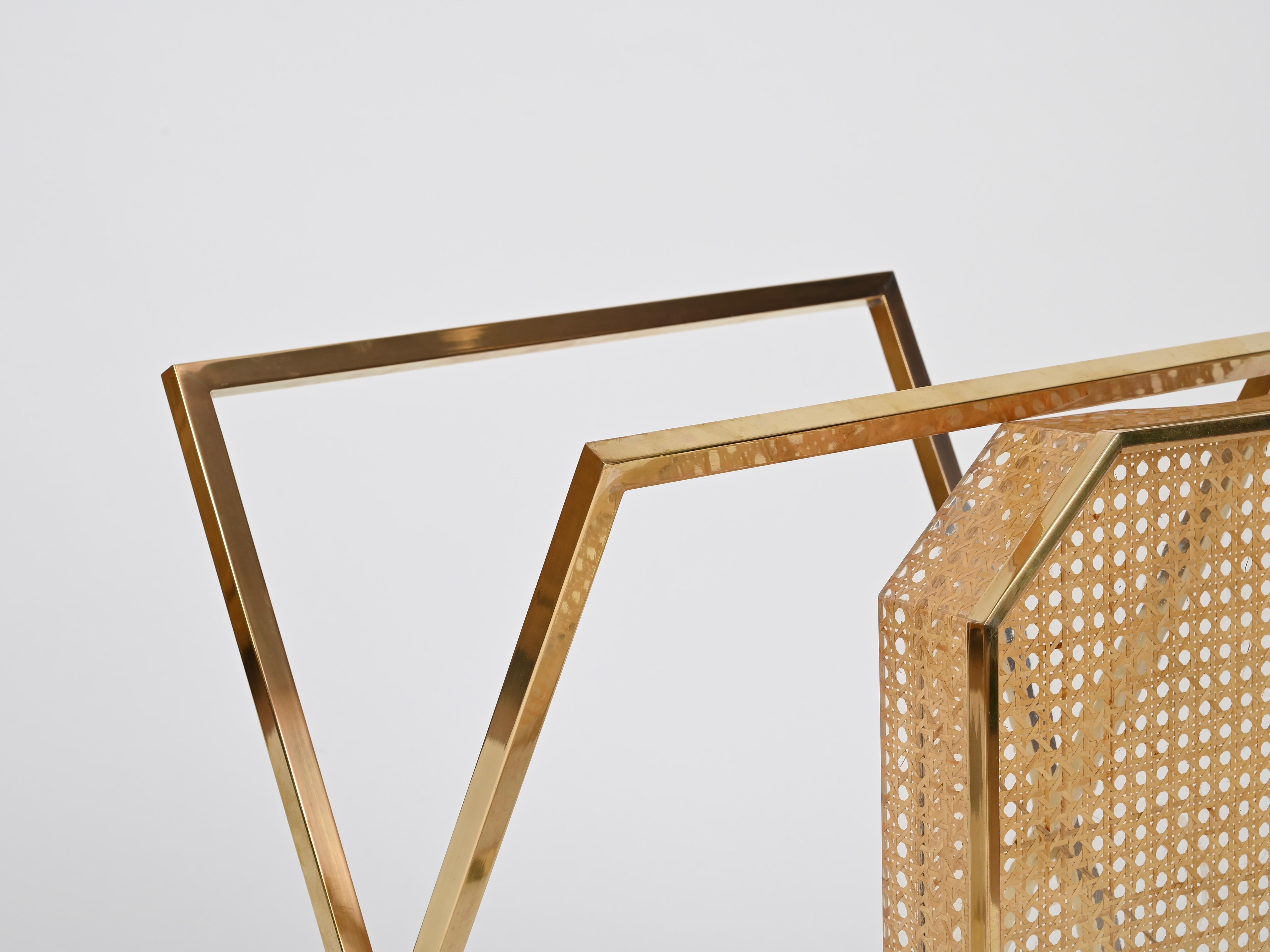 Christian Dior Tray Side Table in Gold Brass, Lucite, Vienna Straw, Italy, 1970s 6