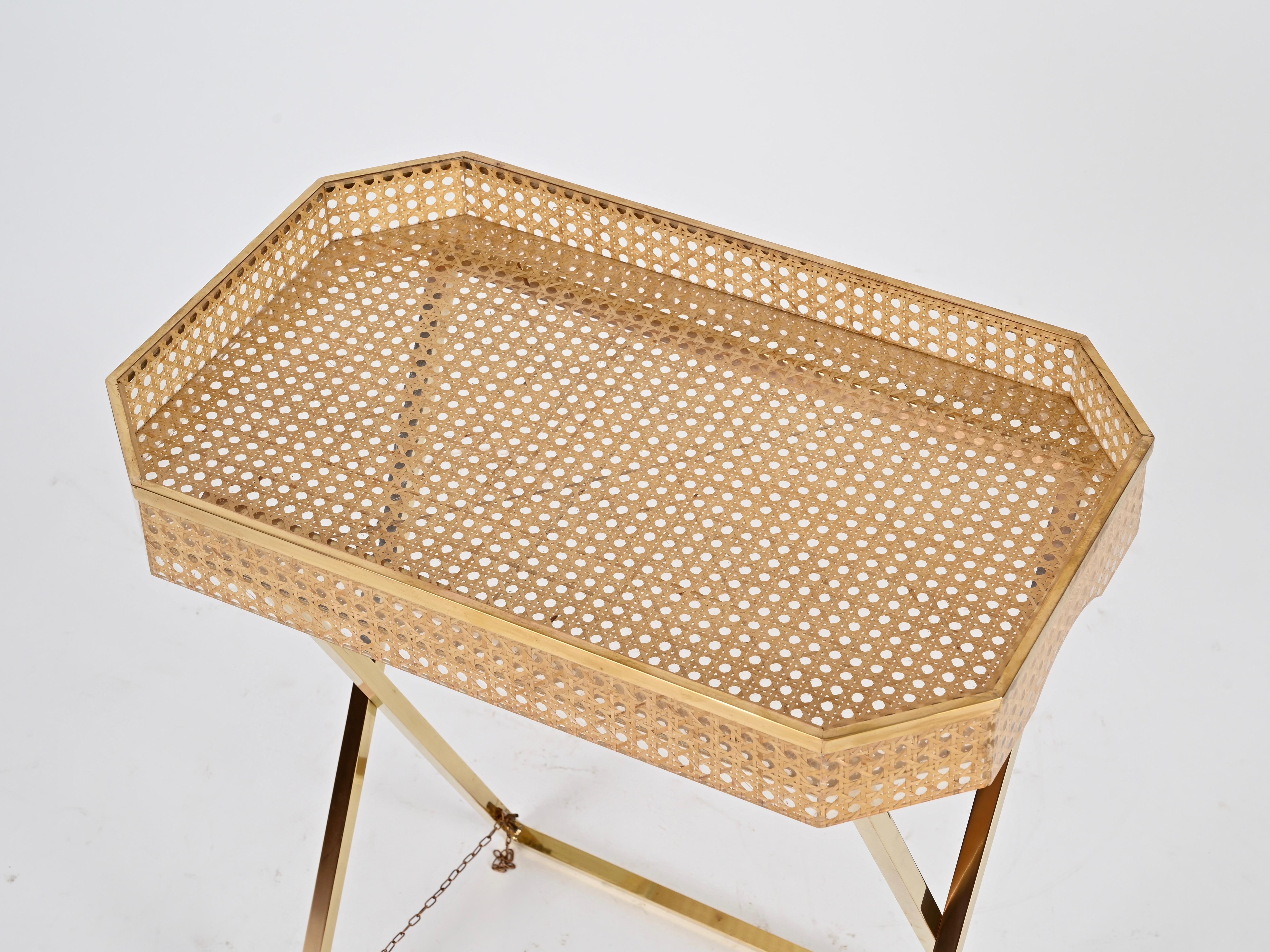 Late 20th Century Christian Dior Tray Side Table in Gold Brass, Lucite, Vienna Straw, Italy, 1970s