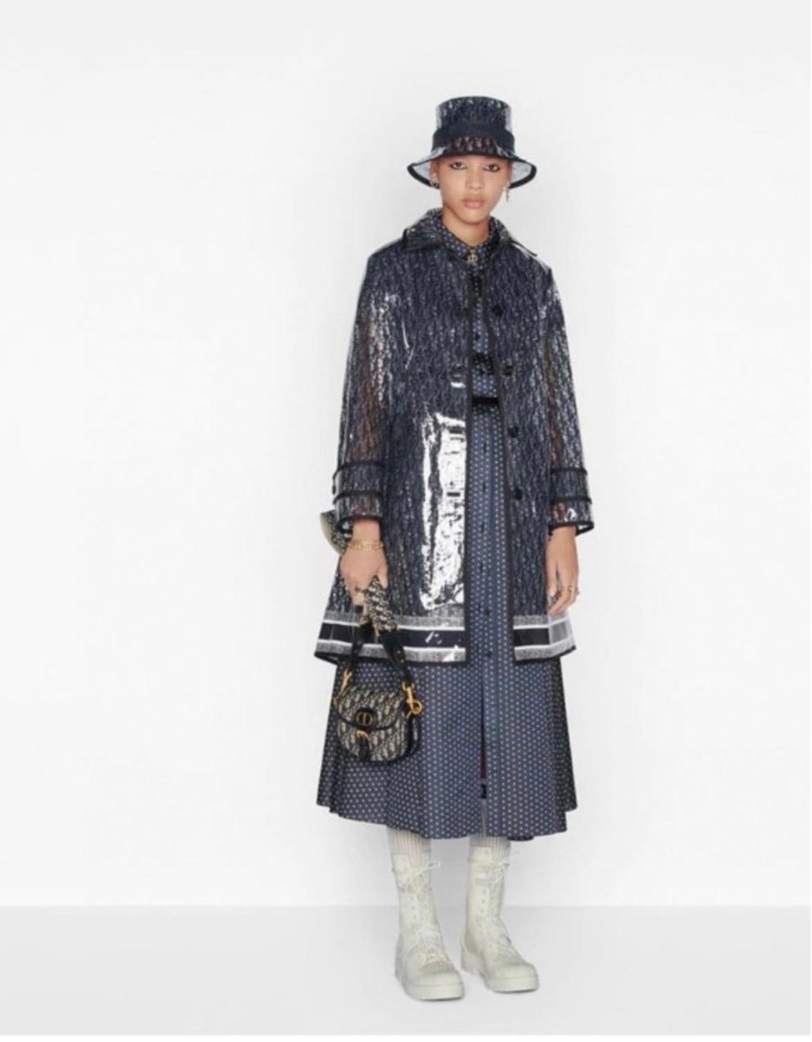 CHRISTIAN DIOR Trench parka plastique oblique logo monogramme Como nuevo en venta 13