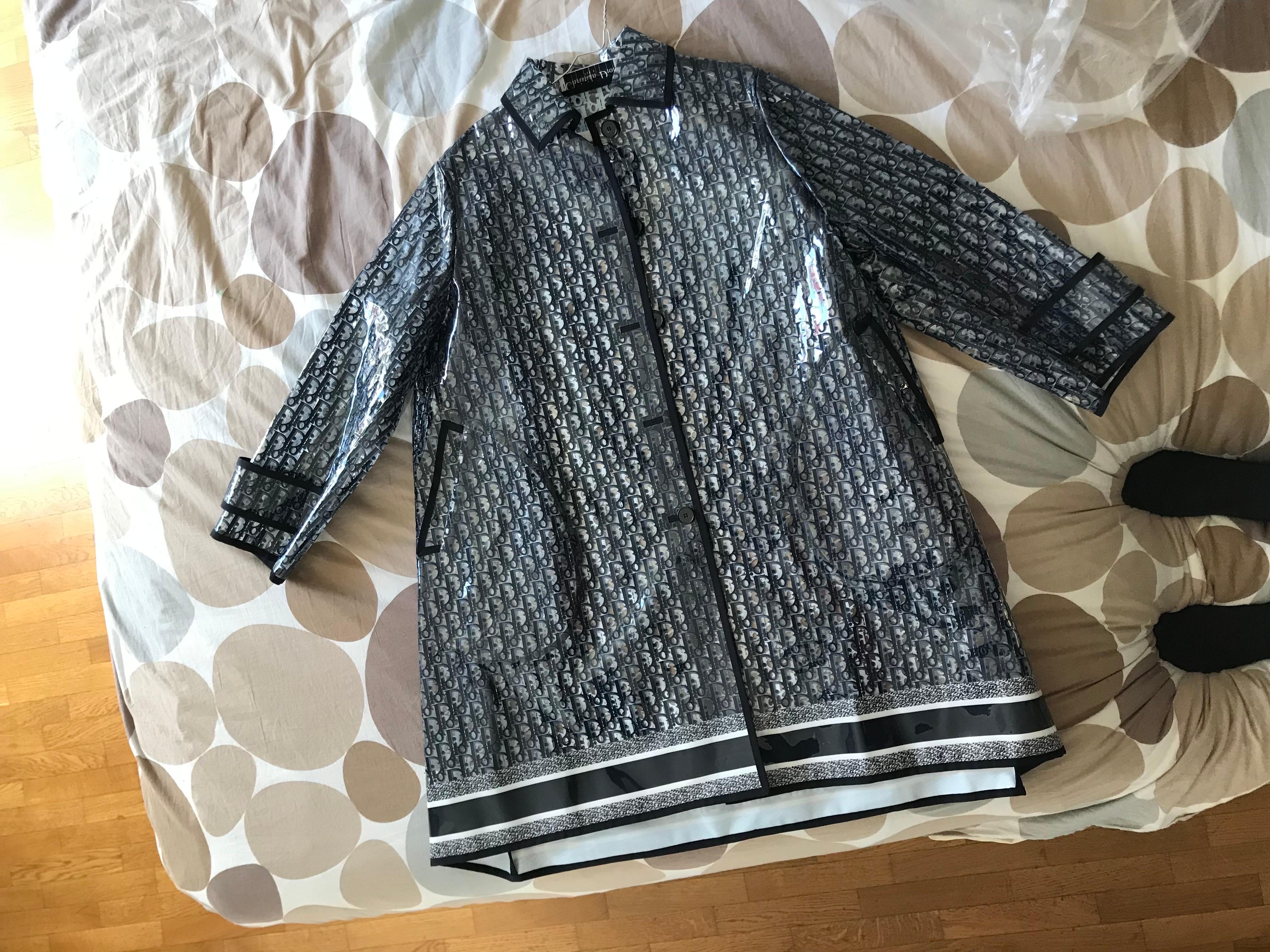 CHRISTIAN DIOR Trench parka plastique oblique logo monogramme Como nuevo Negro en venta