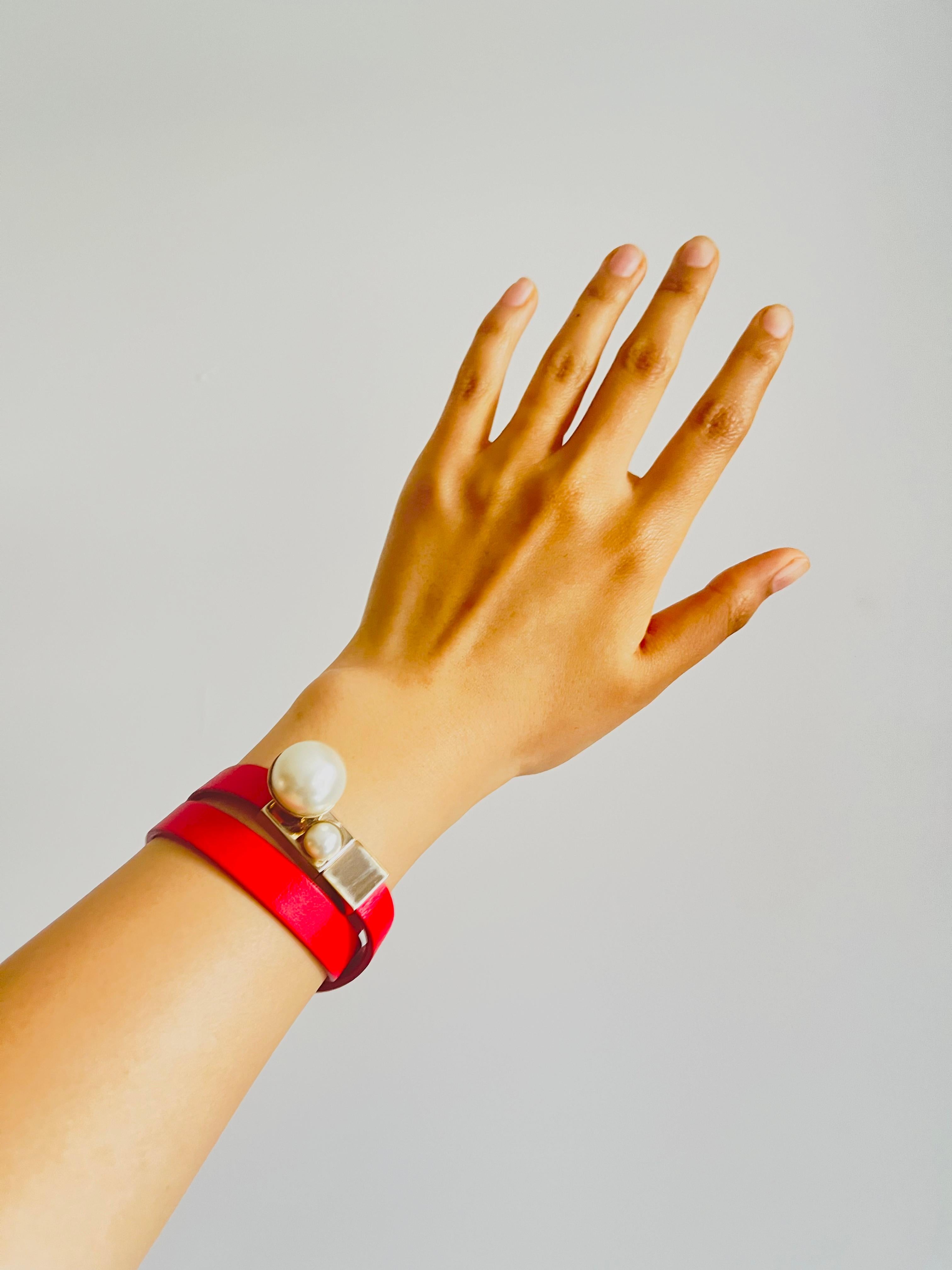 Christian Dior Tribales Weiß Perlen Rotes Leder Double Wrap-Armband Choker M im Angebot 5