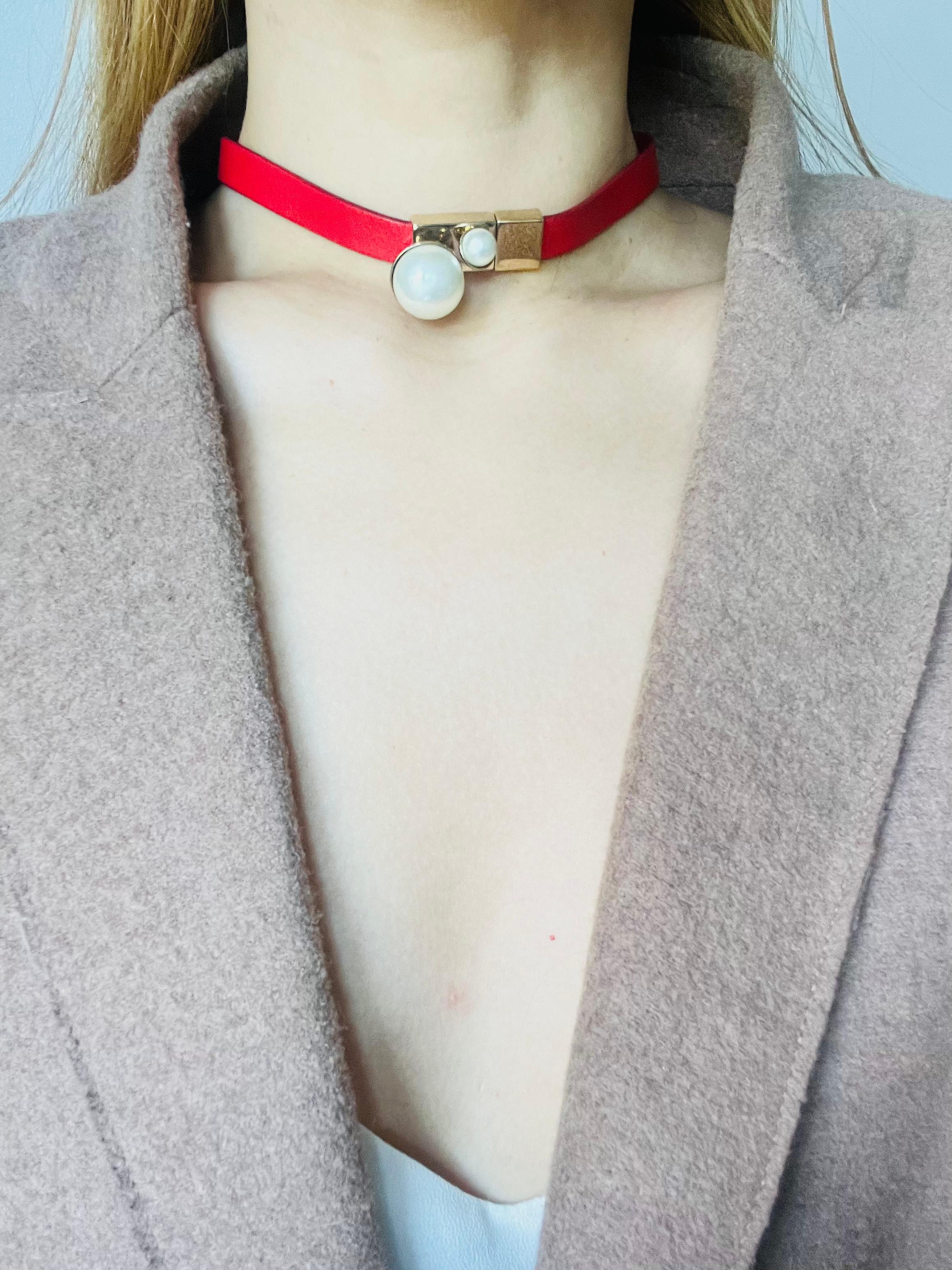 Christian Dior Tribales Weiß Perlen Rotes Leder Double Wrap-Armband Choker M im Angebot 1