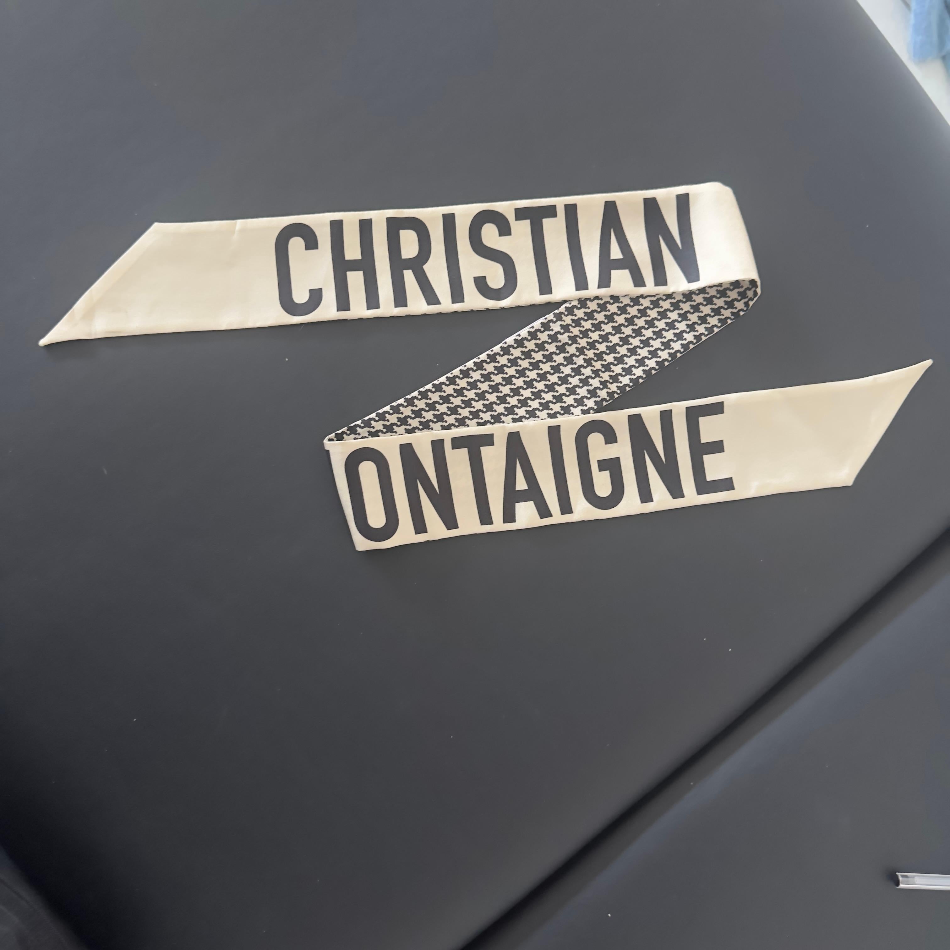 Christian Dior Twilly en soie avec logo '30 Montaigne' et motif pied-de-poule en vente 1