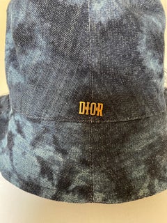 CHRISTIAN DIOR Chapeau Tye and Dye