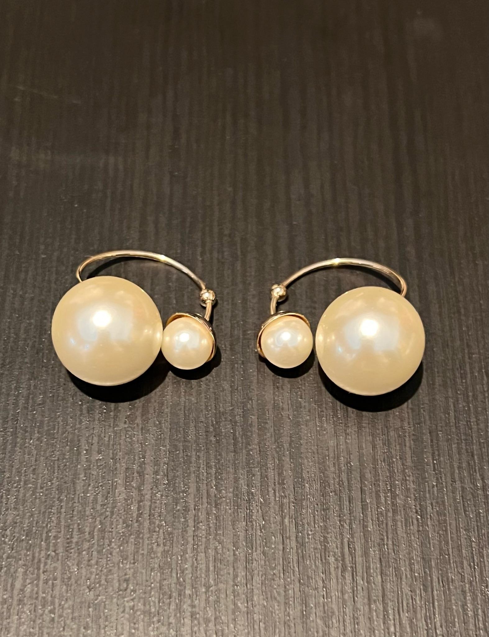 Contemporary Christian Dior Ultradior Faux Pearl earrings