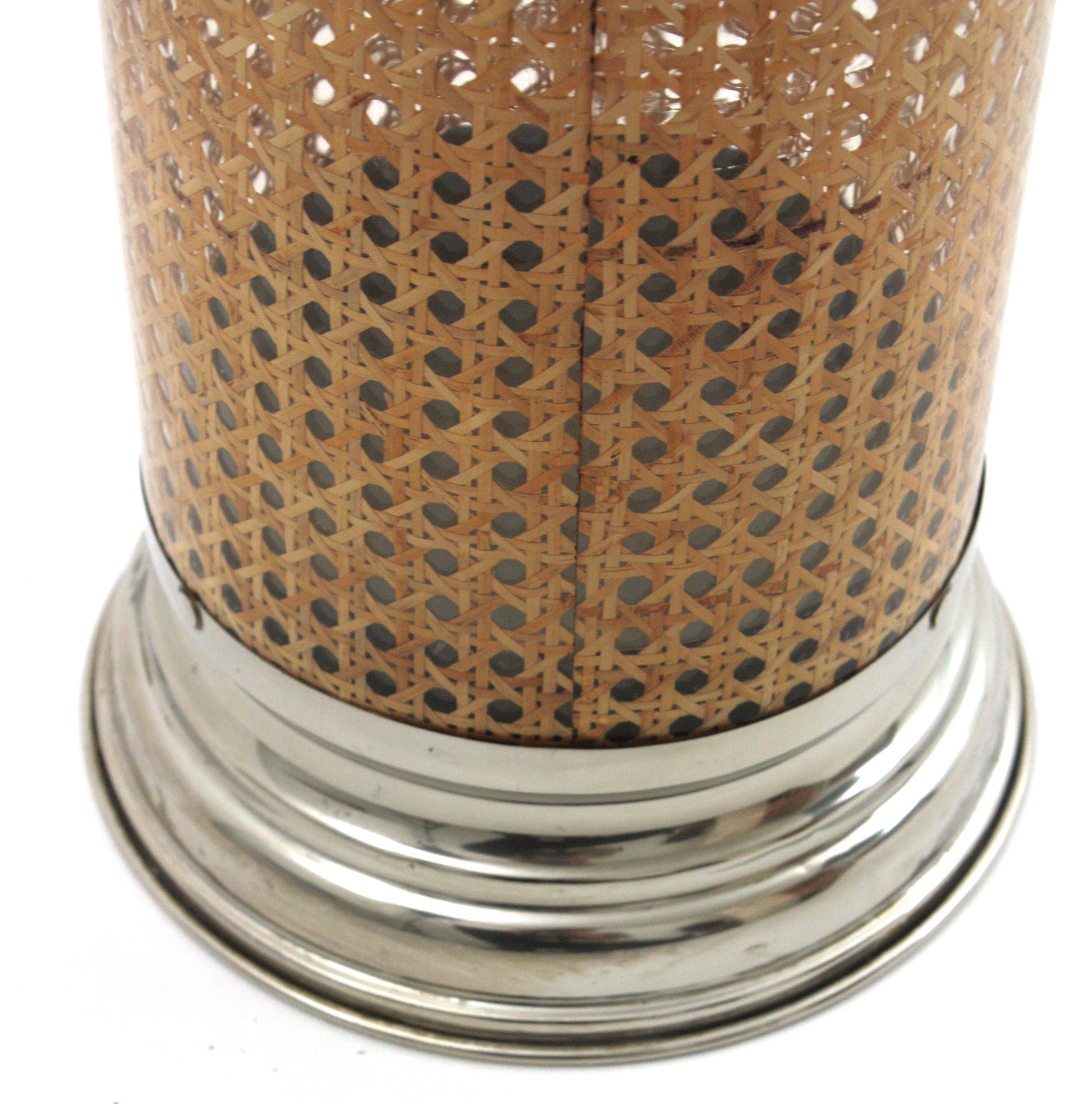 Portaombrelli Christian Dior in lucite di rattan e cromo, Francia, anni '70 in vendita 8