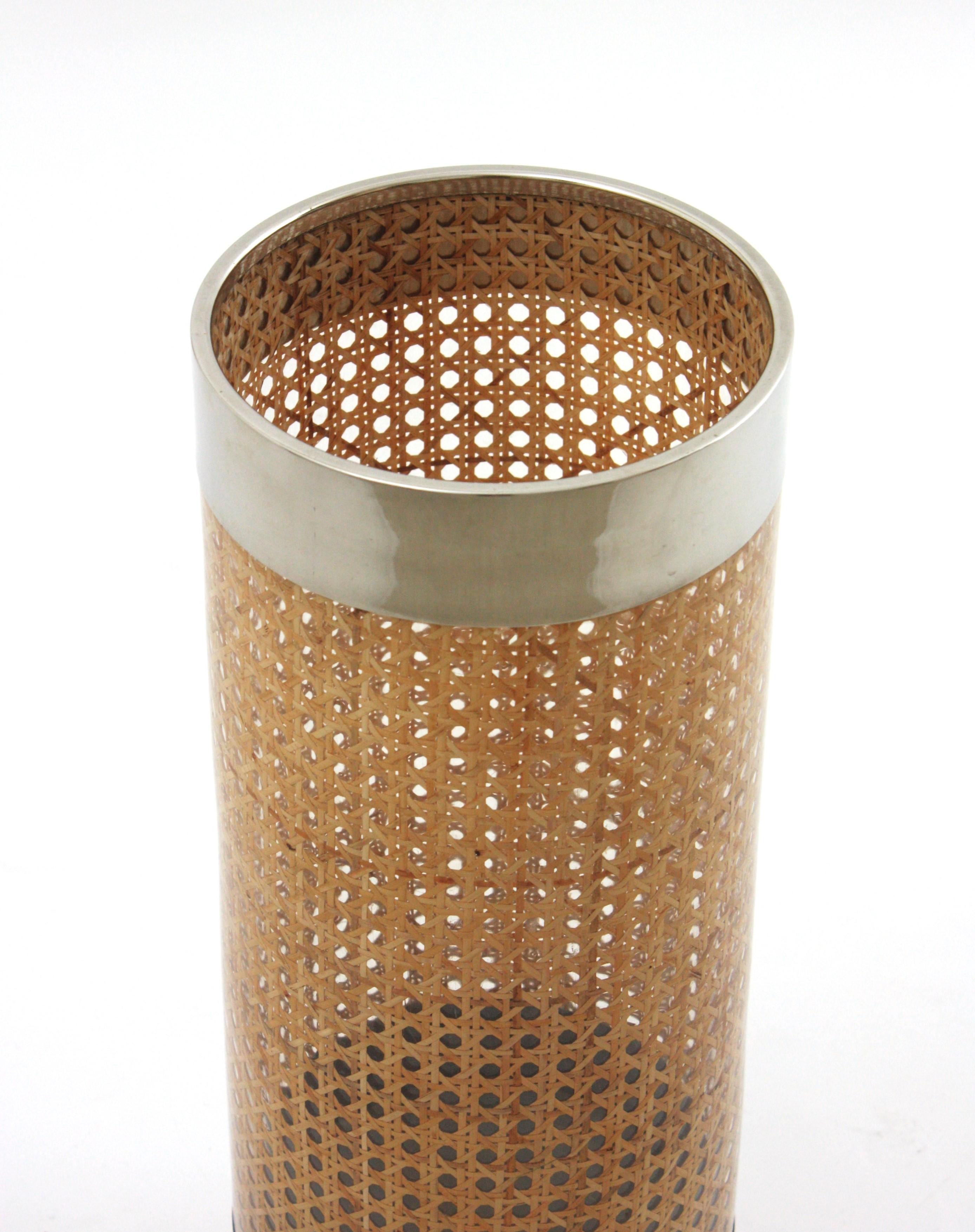 Vimini Portaombrelli Christian Dior in lucite di rattan e cromo, Francia, anni '70 in vendita