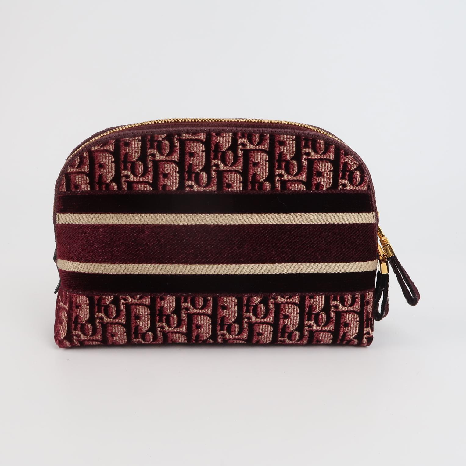 Christian Dior Velours Oblique Cosmetic Pouch Bourgogne en vente 1