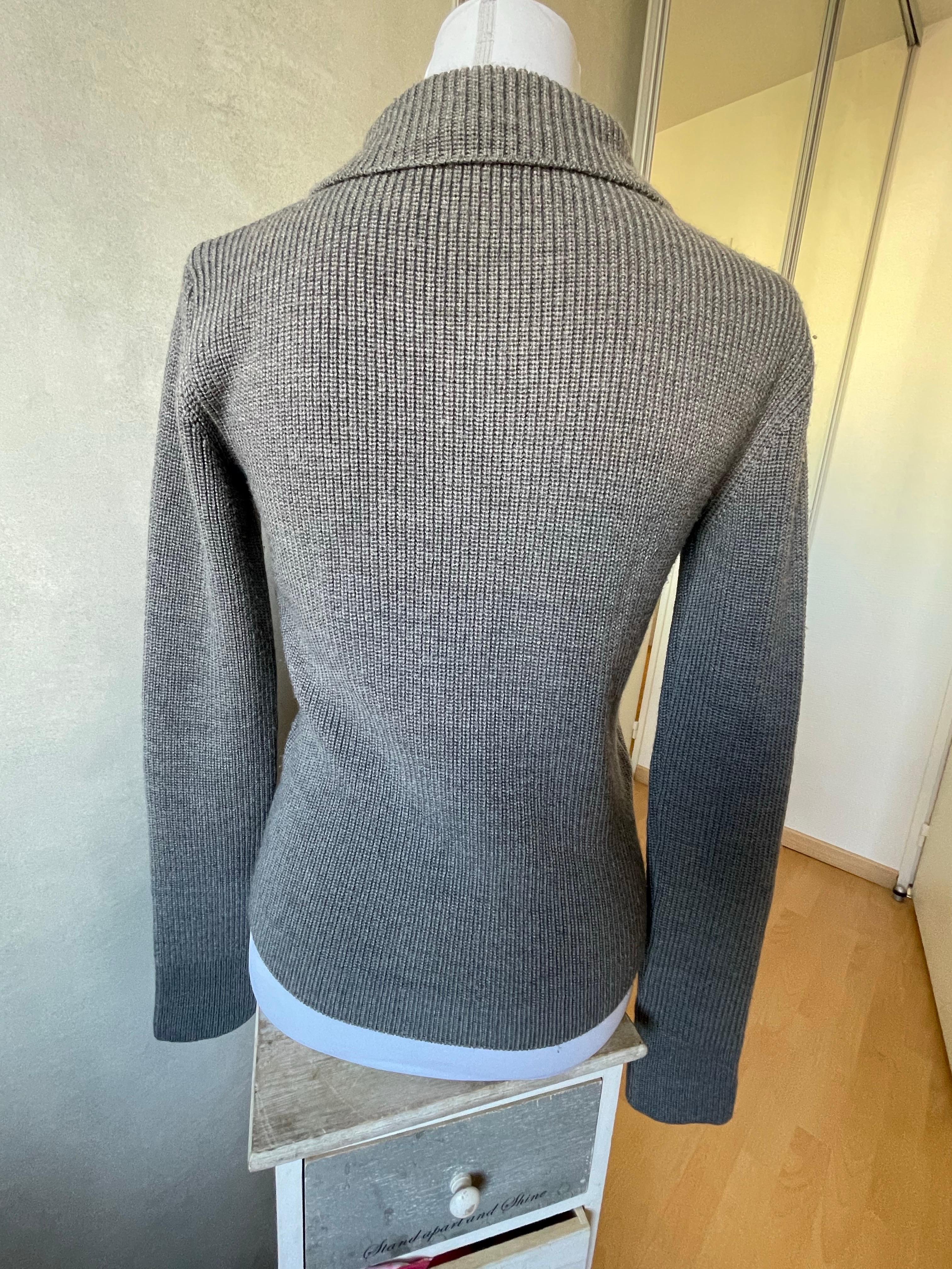 Gris CHRISTIAN DIOR Vest mink fur buttons en vente