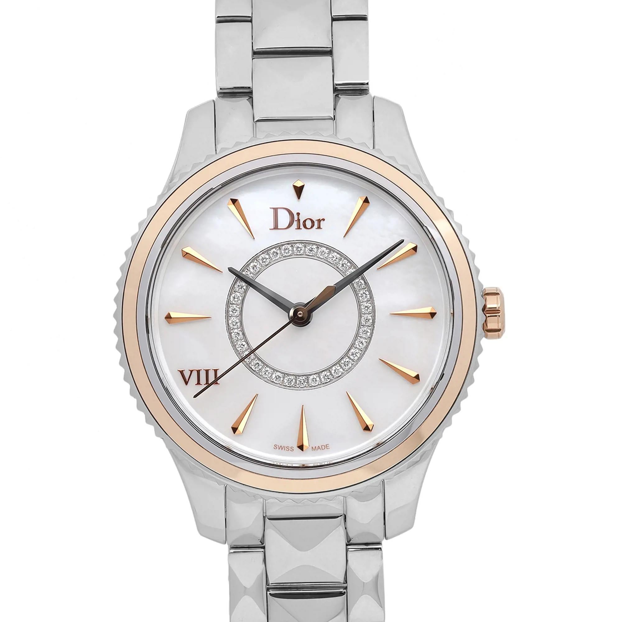 Excellent condition. Minor scratches on the bracelet. The original box and paper are not included.

 Brand: Dior  Type: Wristwatch  Department: Women  Model Number: CD1521I0M001  Country/Region of Manufacture: Switzerland  Style: Casual  Model: