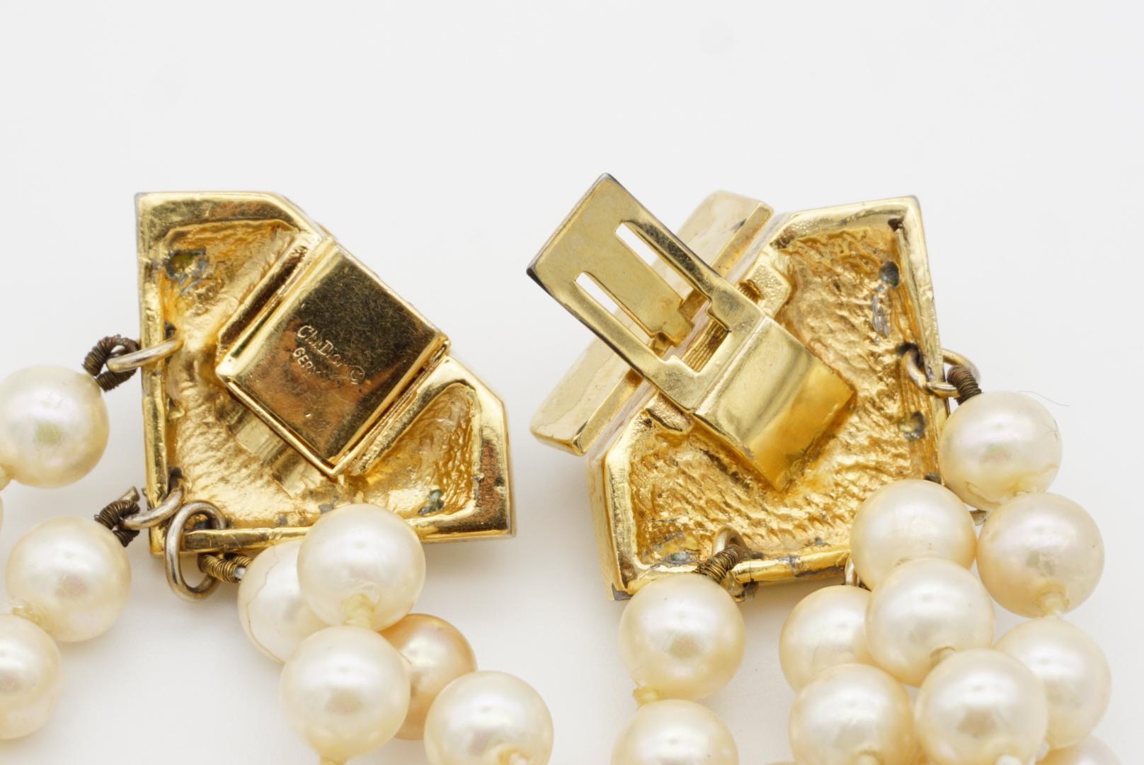 Christian Dior Vintage 1960s 4 Strands White Pearls Triangle Crystals Necklace For Sale 10
