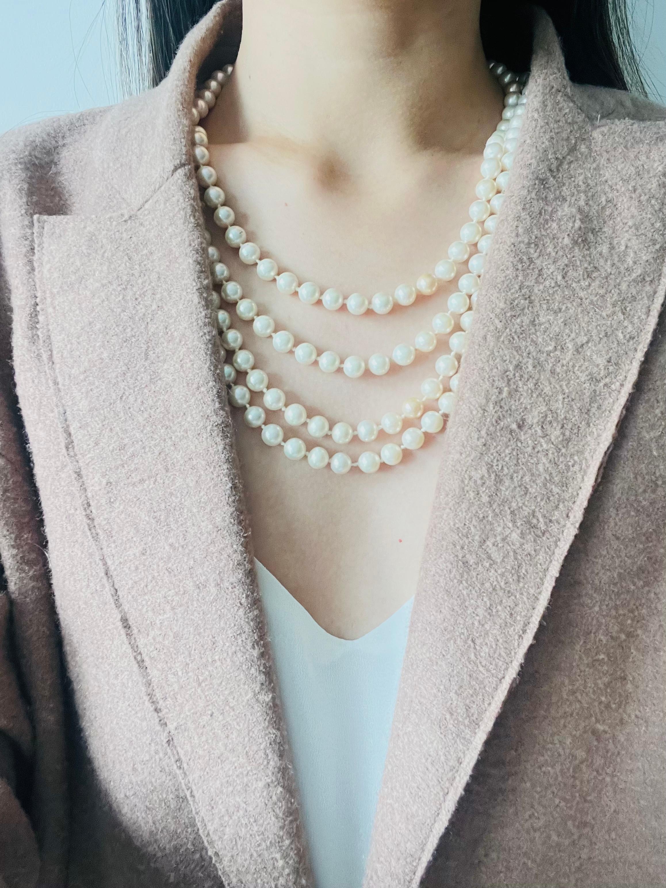 Christian Dior Vintage 1960er Jahre Halskette, 4 Stränge, weiße Perlen, dreieckige Kristalle, Vintage 1