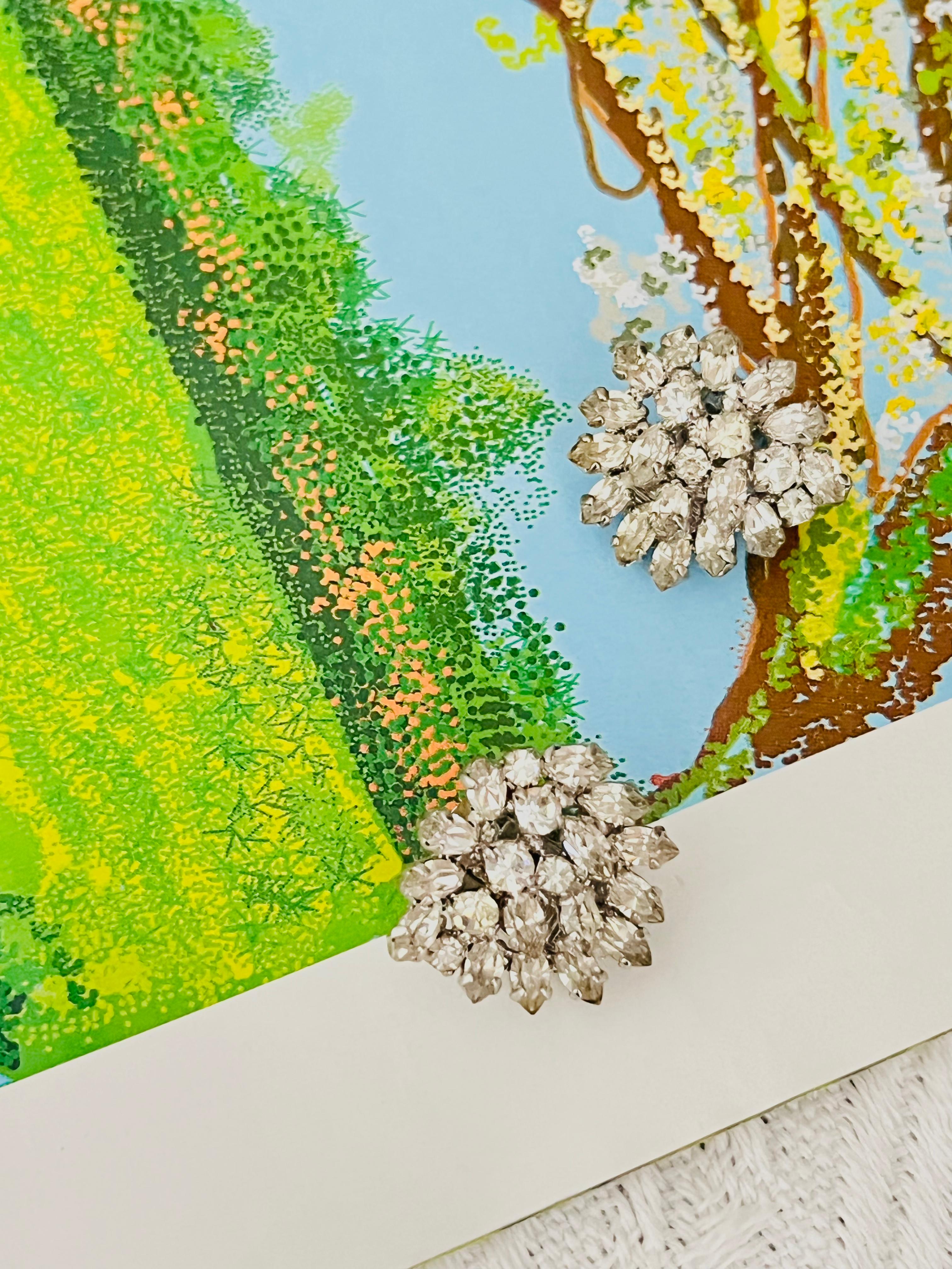 Christian Dior Vintage 1960er Jahre Klare Whole Kristalle Blume Marquise Clip-Ohrringe (Art déco) im Angebot