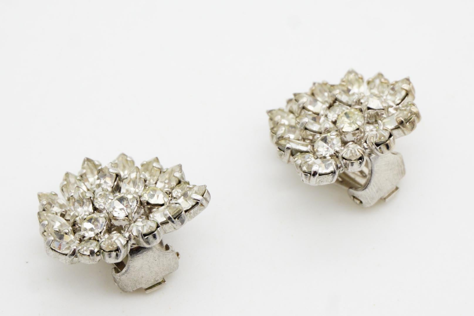 Christian Dior Vintage 1960er Jahre Klare Whole Kristalle Blume Marquise Clip-Ohrringe im Angebot 3