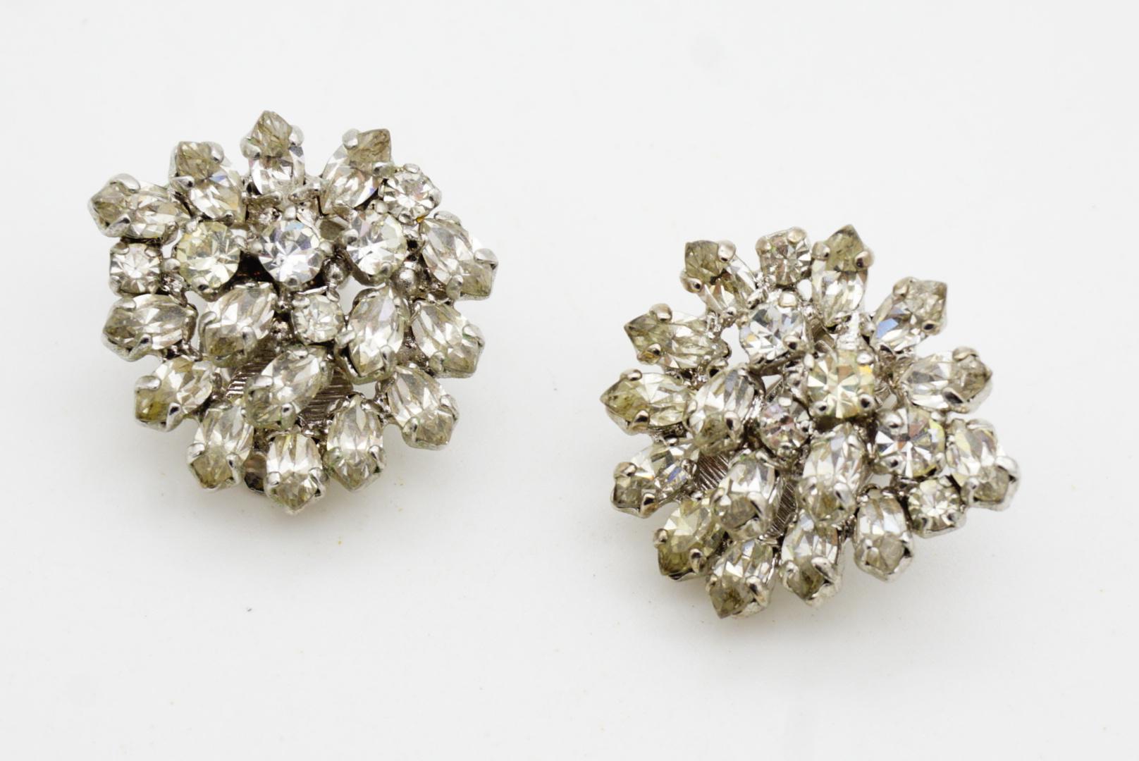 Christian Dior Vintage 1960er Jahre Klare Whole Kristalle Blume Marquise Clip-Ohrringe im Angebot 4