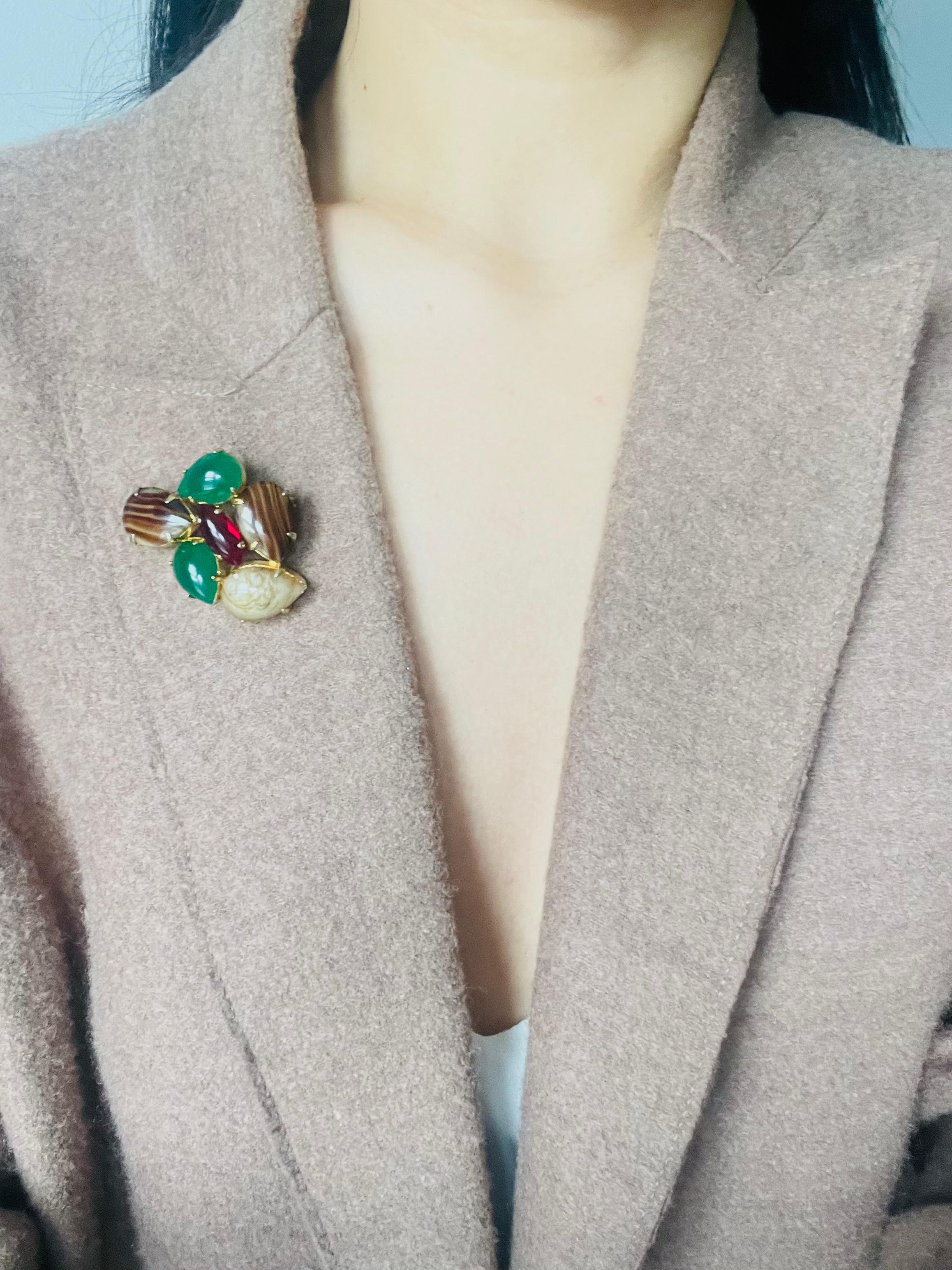 Christian Dior Vintage 1964 Jade Green Brown Ruby Cabochon Patchwork Gold Brooch For Sale 1
