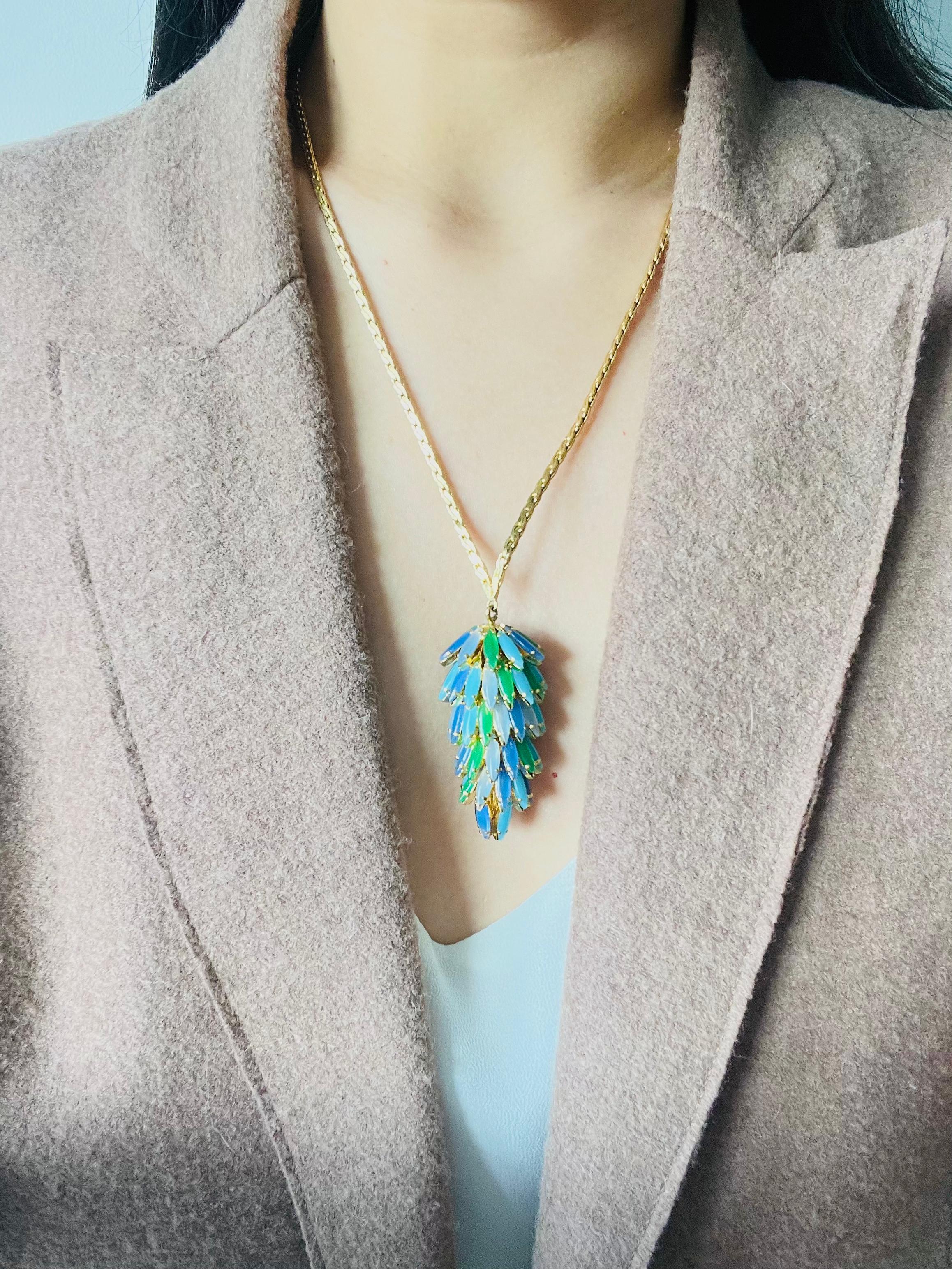 Women's or Men's Christian Dior Vintage 1966 Gripoix Emerald Sapphire Pinecone Layers Necklace For Sale