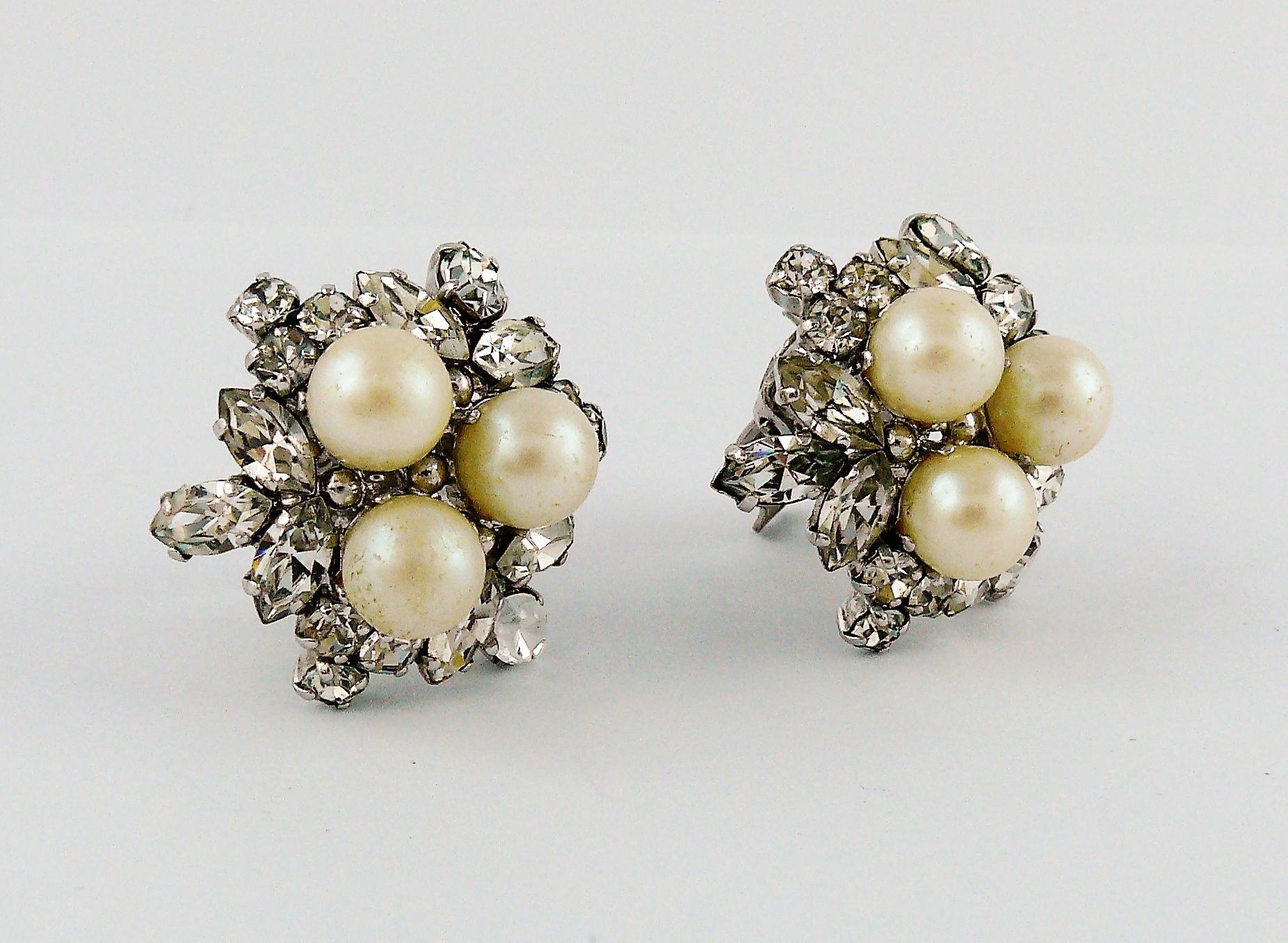 Christian Dior Vintage 1966 Rhinestone Pearl Clip On Earrings In Fair Condition In Nice, FR