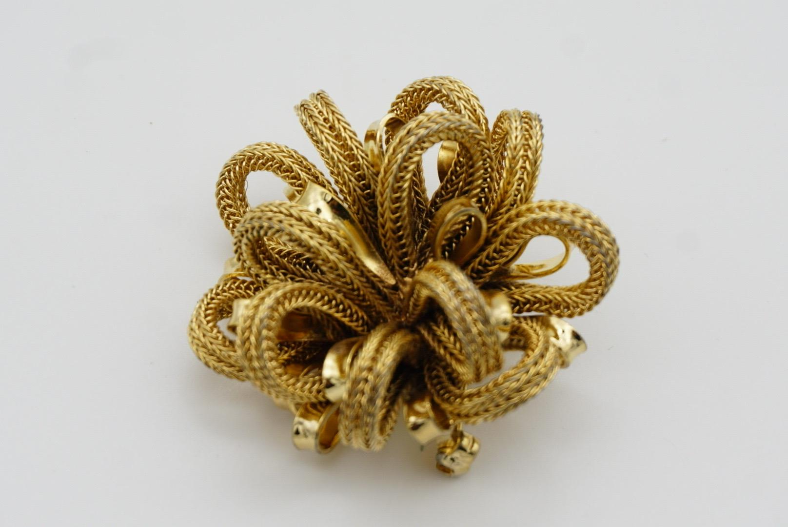 Christian Dior Vintage 1967 Vivid Mesh Knit Ribbon Bow Flourish Flower Brooch For Sale 5