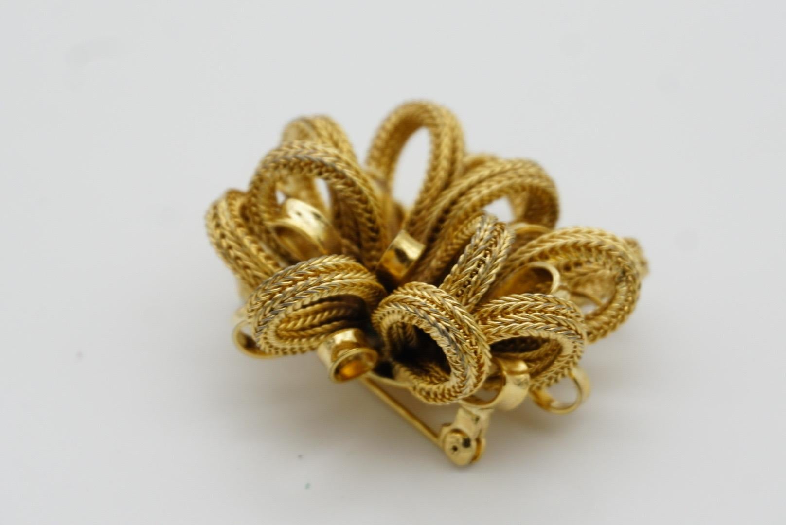 Christian Dior Vintage 1967 Vivid Mesh Knit Ribbon Bow Flourish Flower Brooch For Sale 6