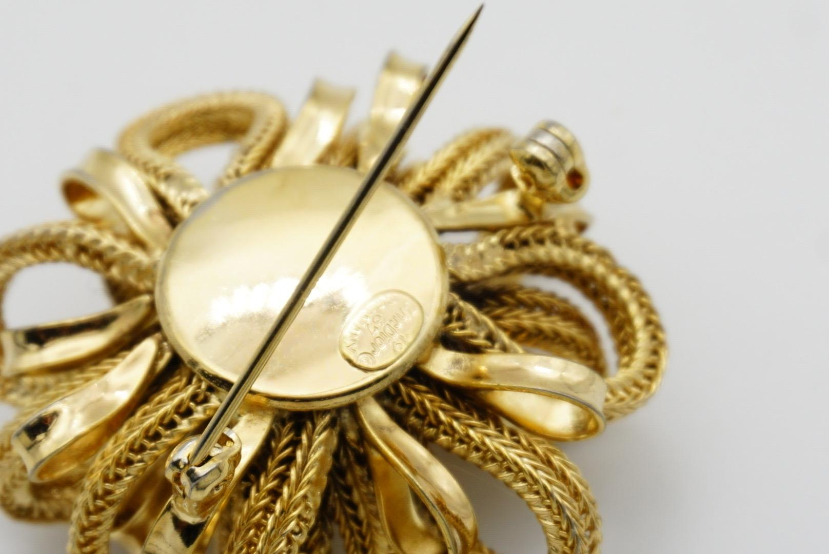 Christian Dior Vintage 1967 Vivid Mesh Knit Ribbon Bow Flourish Flower Brooch For Sale 9