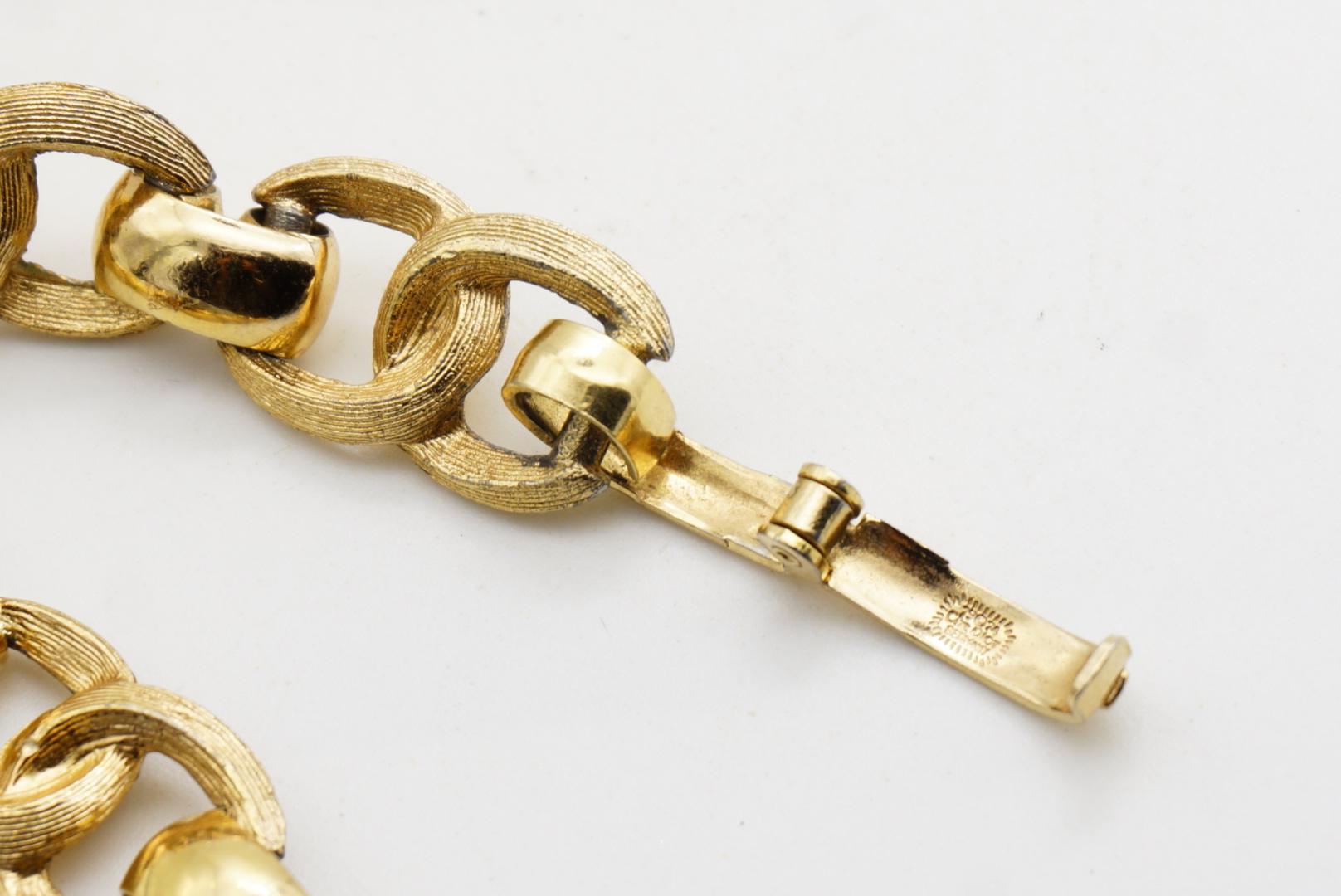 Christian Dior Vintage 1970 Crystals Charm Interlocked Omega Linked Necklace For Sale 10