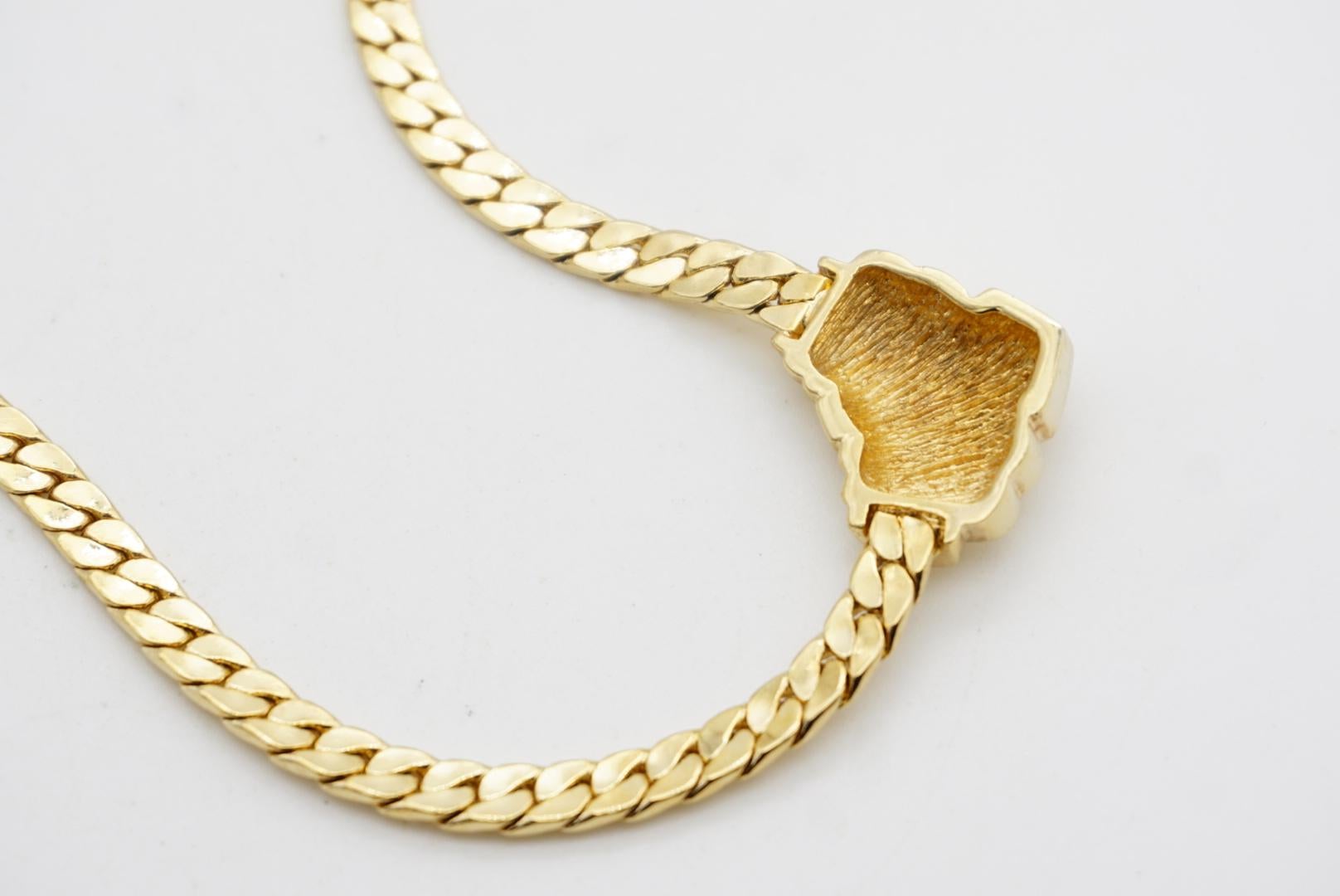 Christian Dior Vintage 1970 Triangle Shell Wing Pendant Monderist Gold Necklace en venta 7