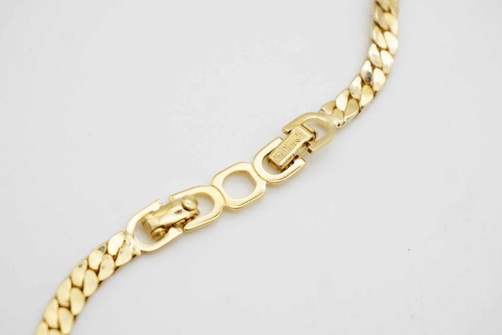 Christian Dior Vintage 1970 Triangle Shell Wing Pendant Monderist Gold Necklace en venta 8