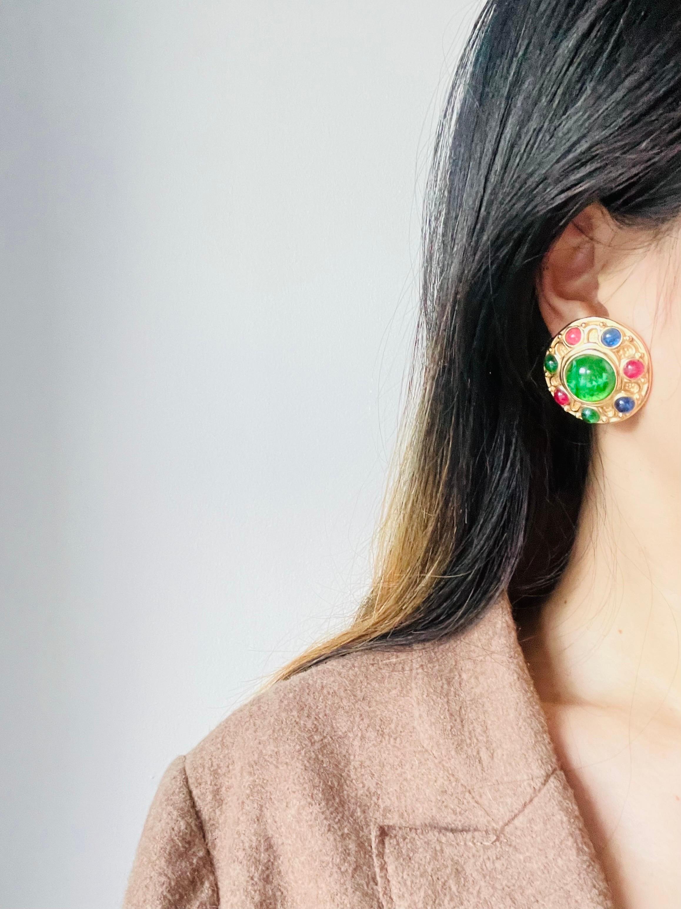 Christian Dior Vintage 1970s Baroque Gripoix Emerald Sapphire Ruby Clip Earrings 2
