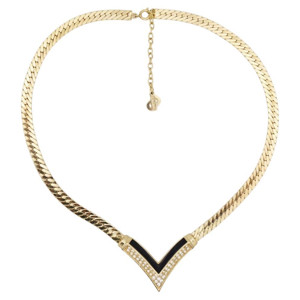 Christian Dior Vintage 1970s Black Crystal Arrow Triangle Pendant Gold Necklace en vente