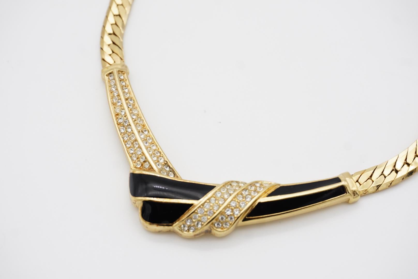 Christian Dior Vintage 1970s Black Enamel Crystals Tie Knot Triangle Neck Collier en vente 5